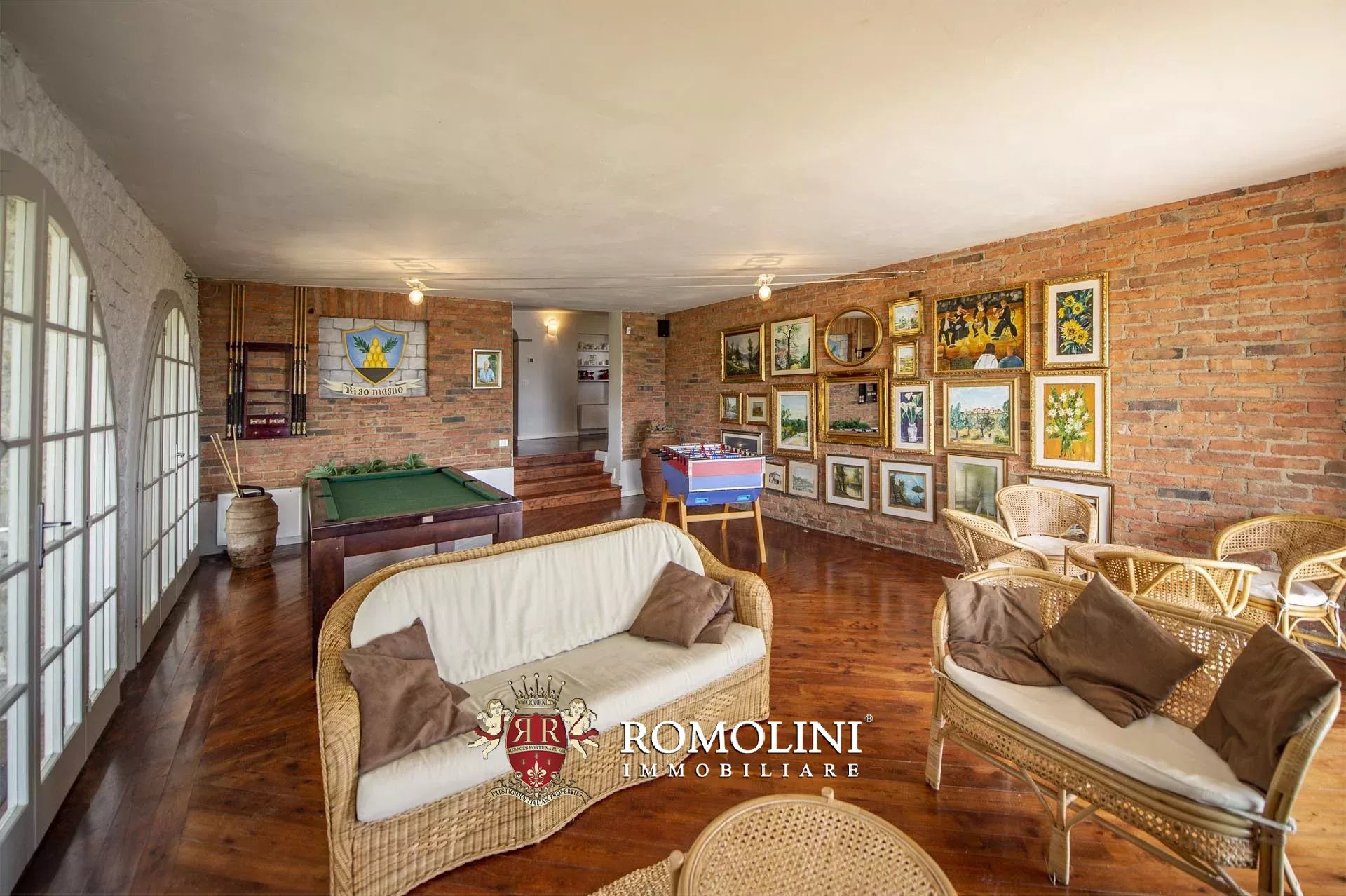 6 Bedroom Villa/Townhouse's Image 40