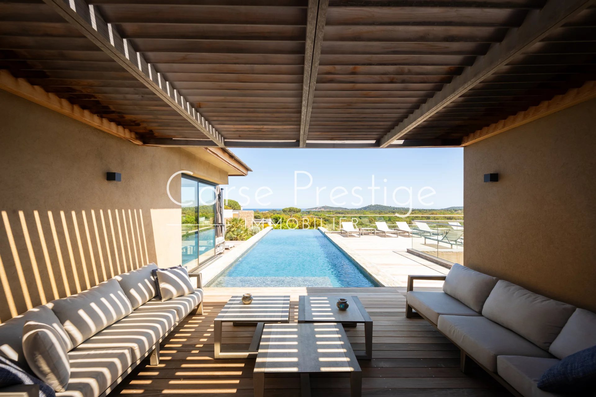 villa contemporaine a vendre plage de pinarello - porto vecchio image5