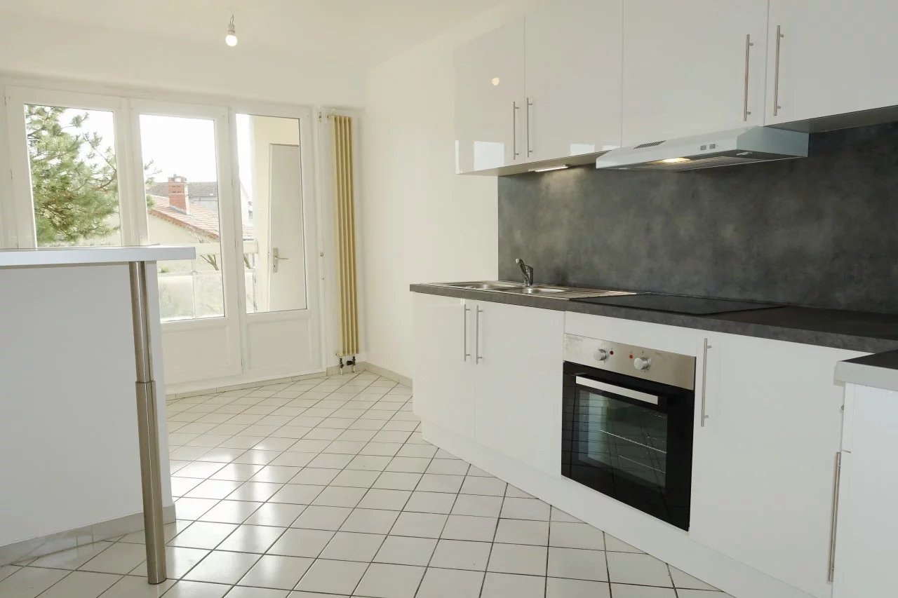APPARTEMENT T4 DE 81,89 M² avec Terrasse et Parking — photo 3