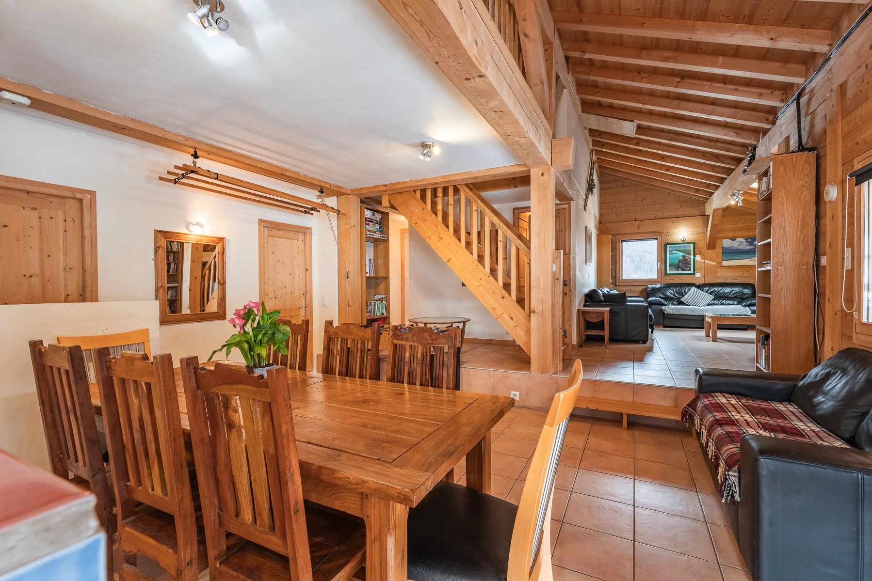 Photo of MORZINE - Large 8 bedroom chalet in Morzine