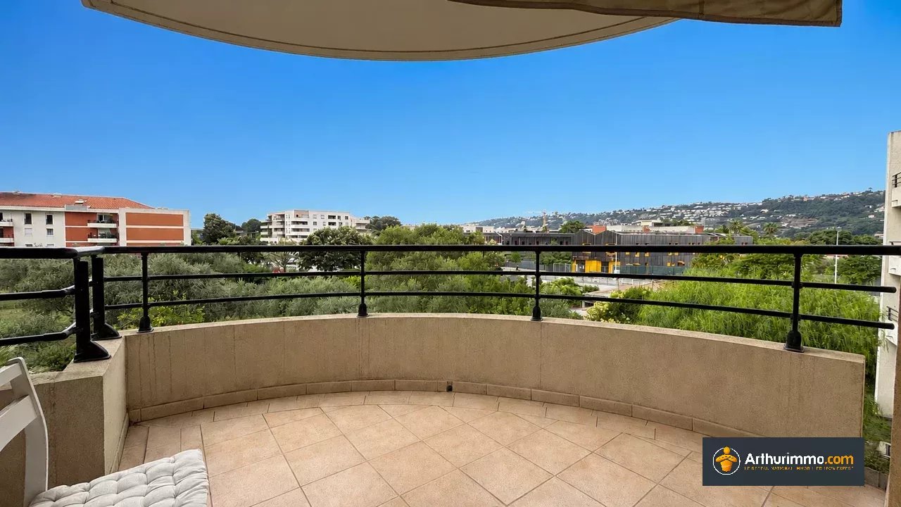 Nice Saint-Isidore - Agréable 3P avec terrasse et vue dégagée
