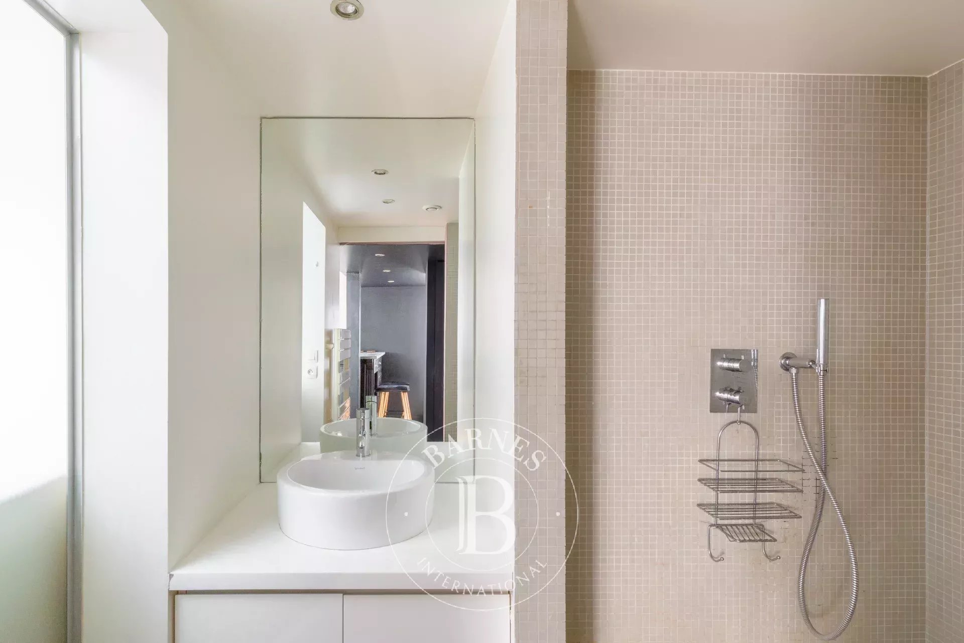 Daire Paris 3ème - picture 9