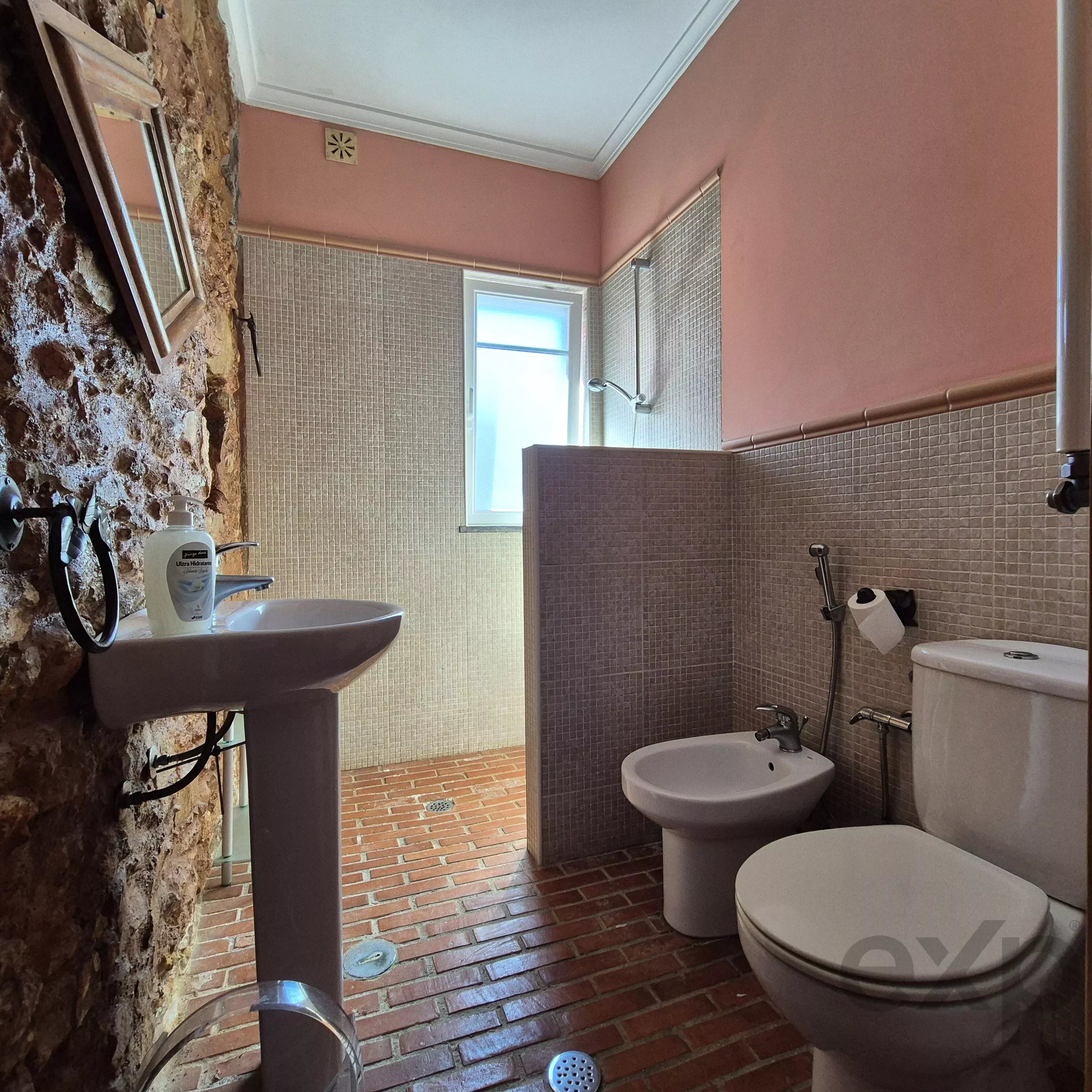 Country house with swimming pool 87034529 image 29
