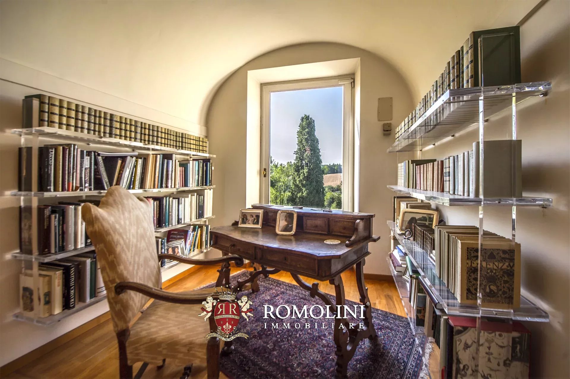 10 Bedroom Villa/Townhouse's Image 45