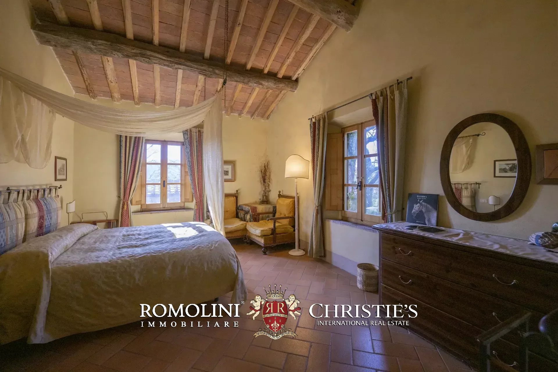 9 Bedroom Horse Property's Image 95