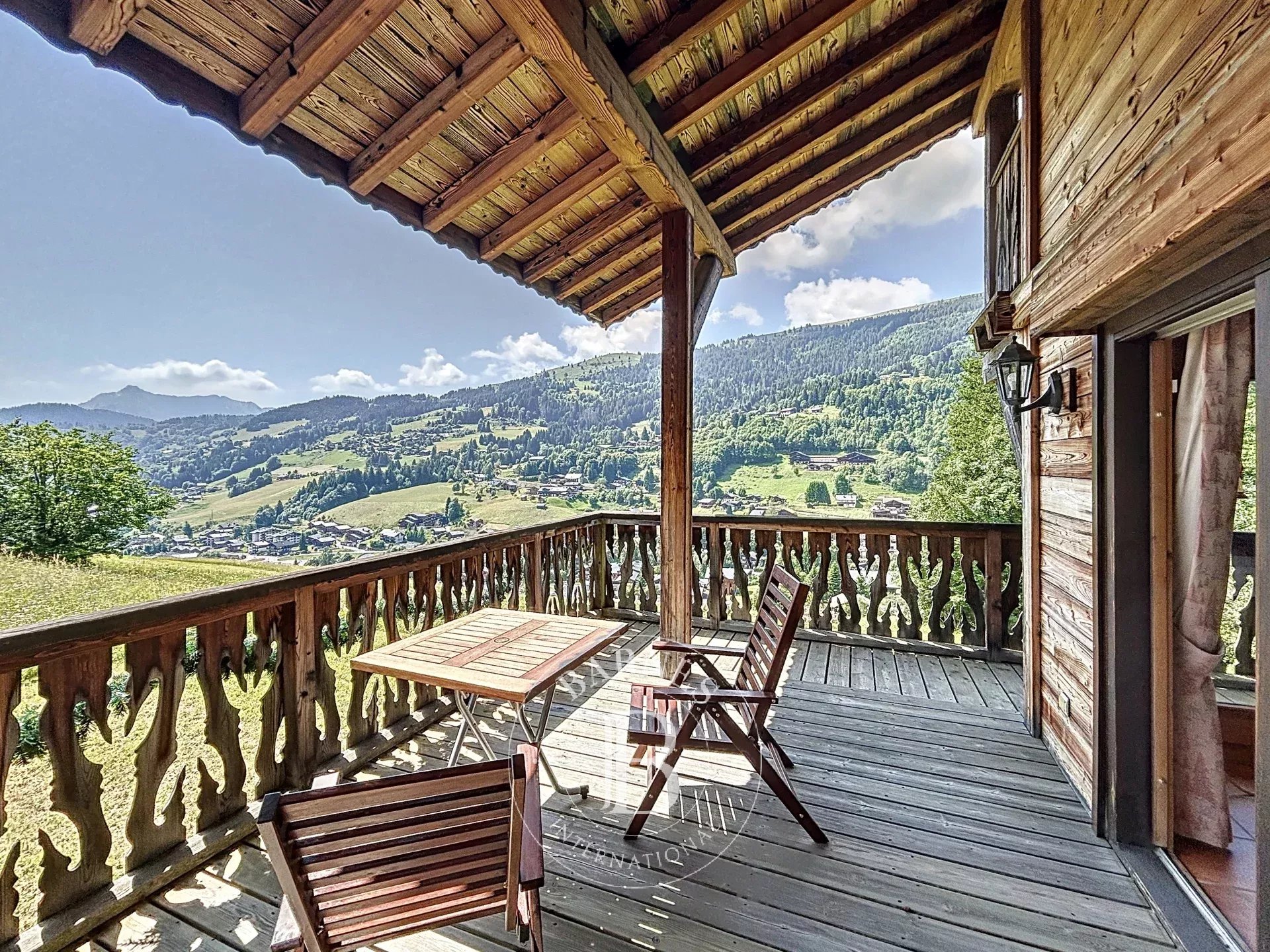 Photo of Les Gets - Chalet 4 bedrooms - Quiet area close to the slopes with panoramic view