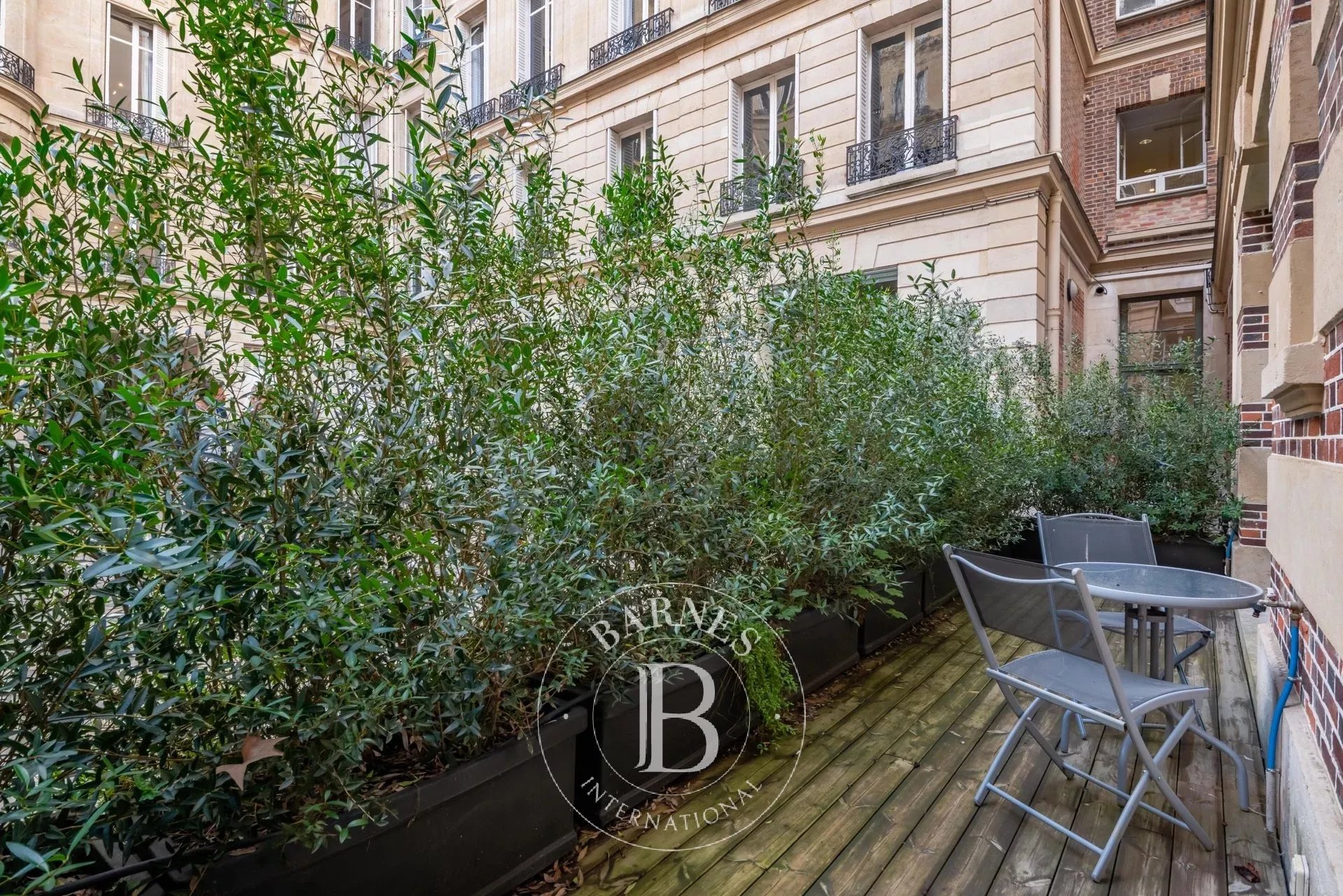 Daire Paris 8ème - picture 5