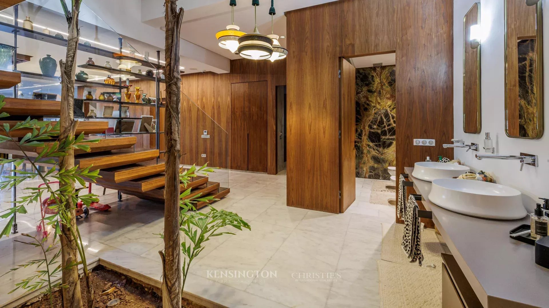 5 Bedroom Villa/Townhouse's Image 42