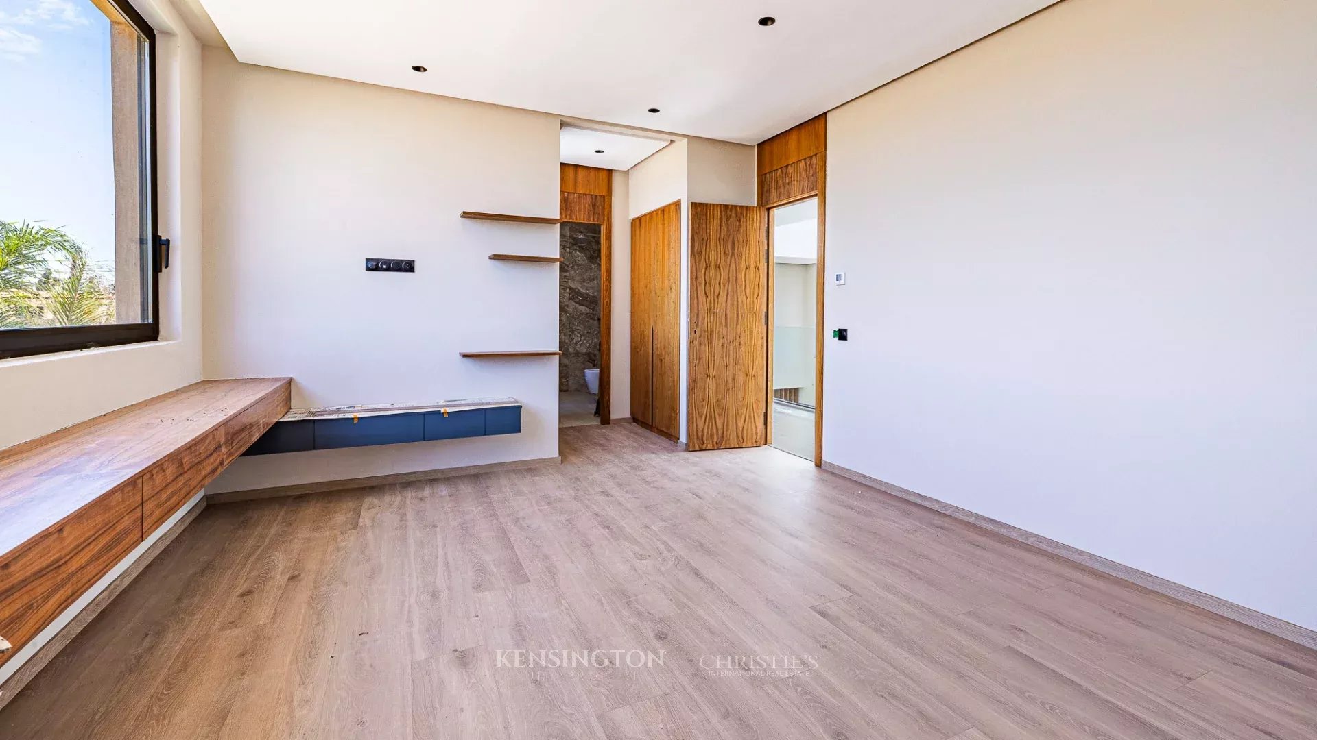 6 Bedroom Villa/Townhouse's Image 19