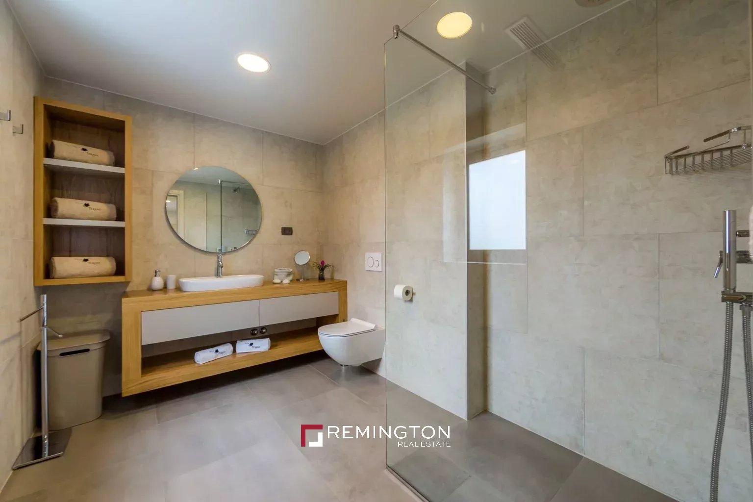 5 Bedroom Villa/Townhouse's Image 16