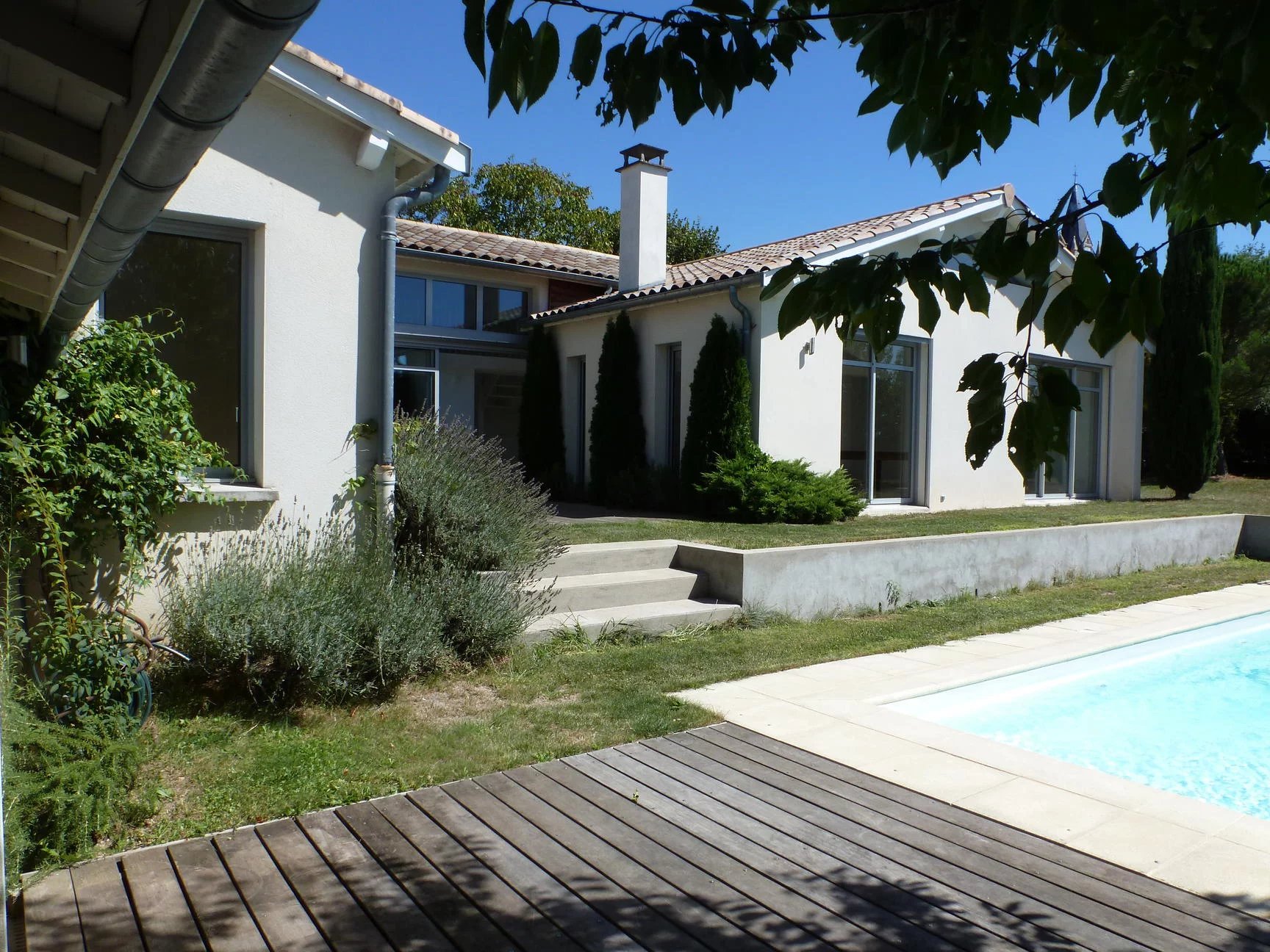 COEUR VILLAGE DARDILLY LE BAS 200M² DE PLAIN PIED