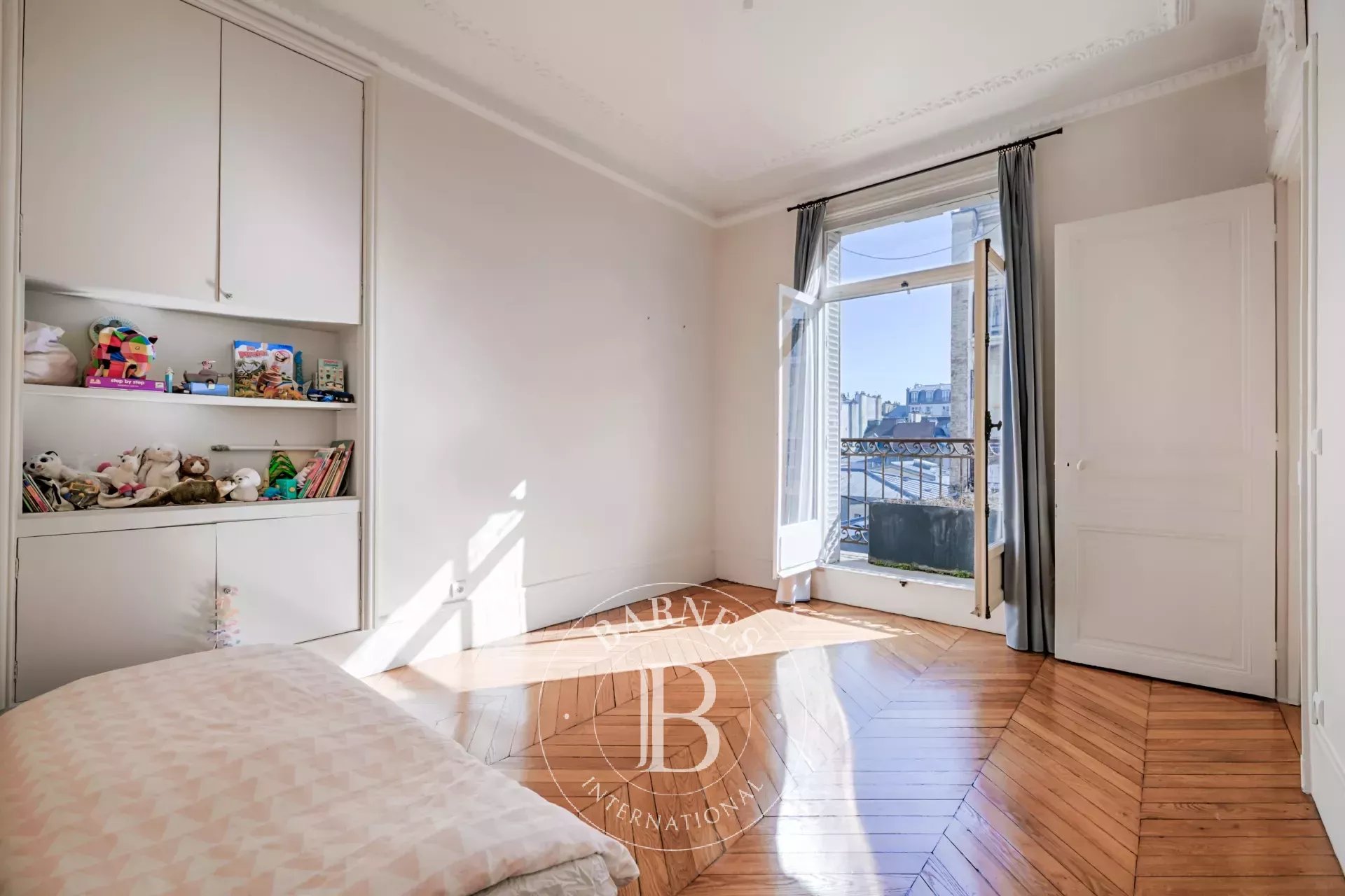 Daire Paris 10ème - picture 4