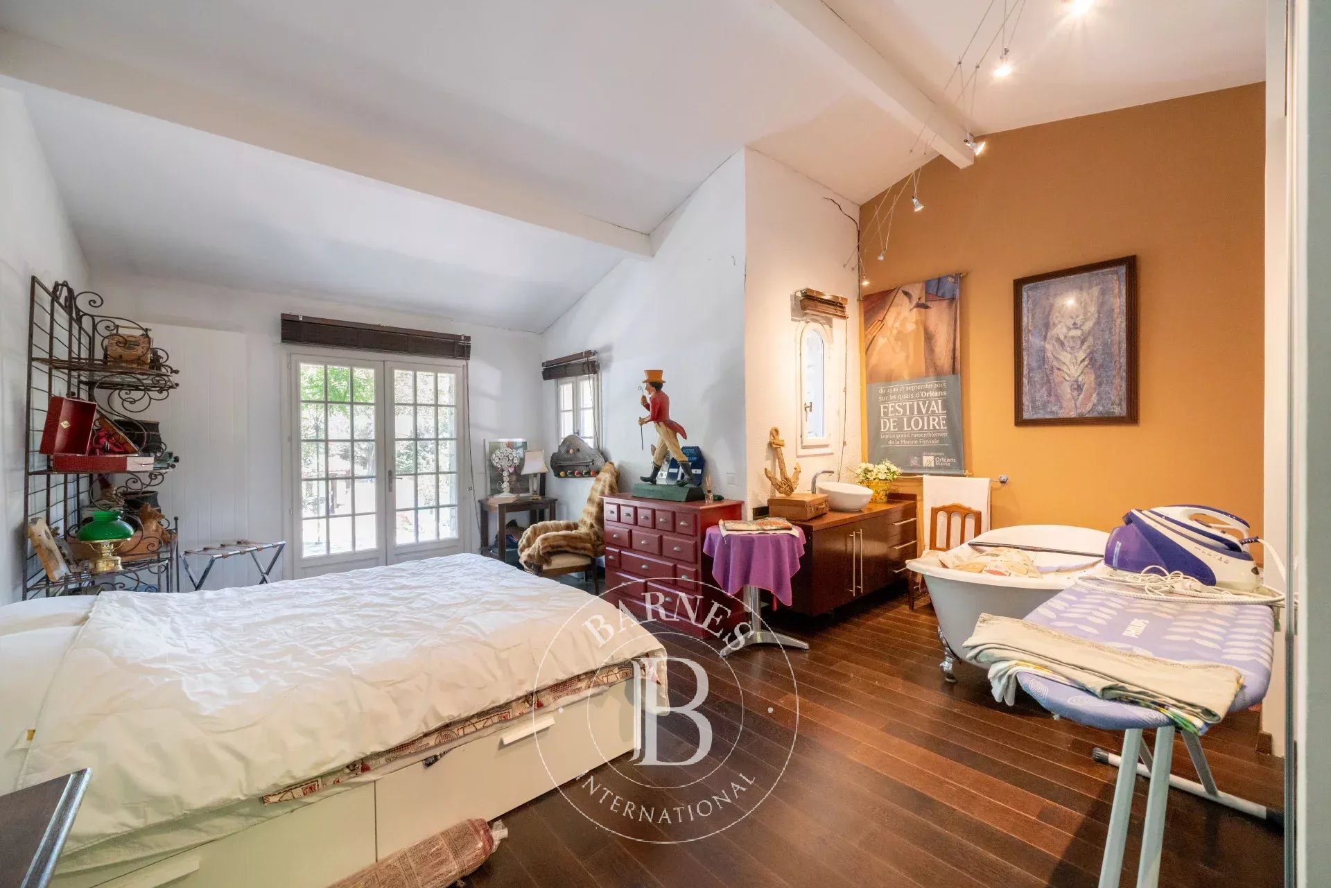 Ev Opio - picture 38