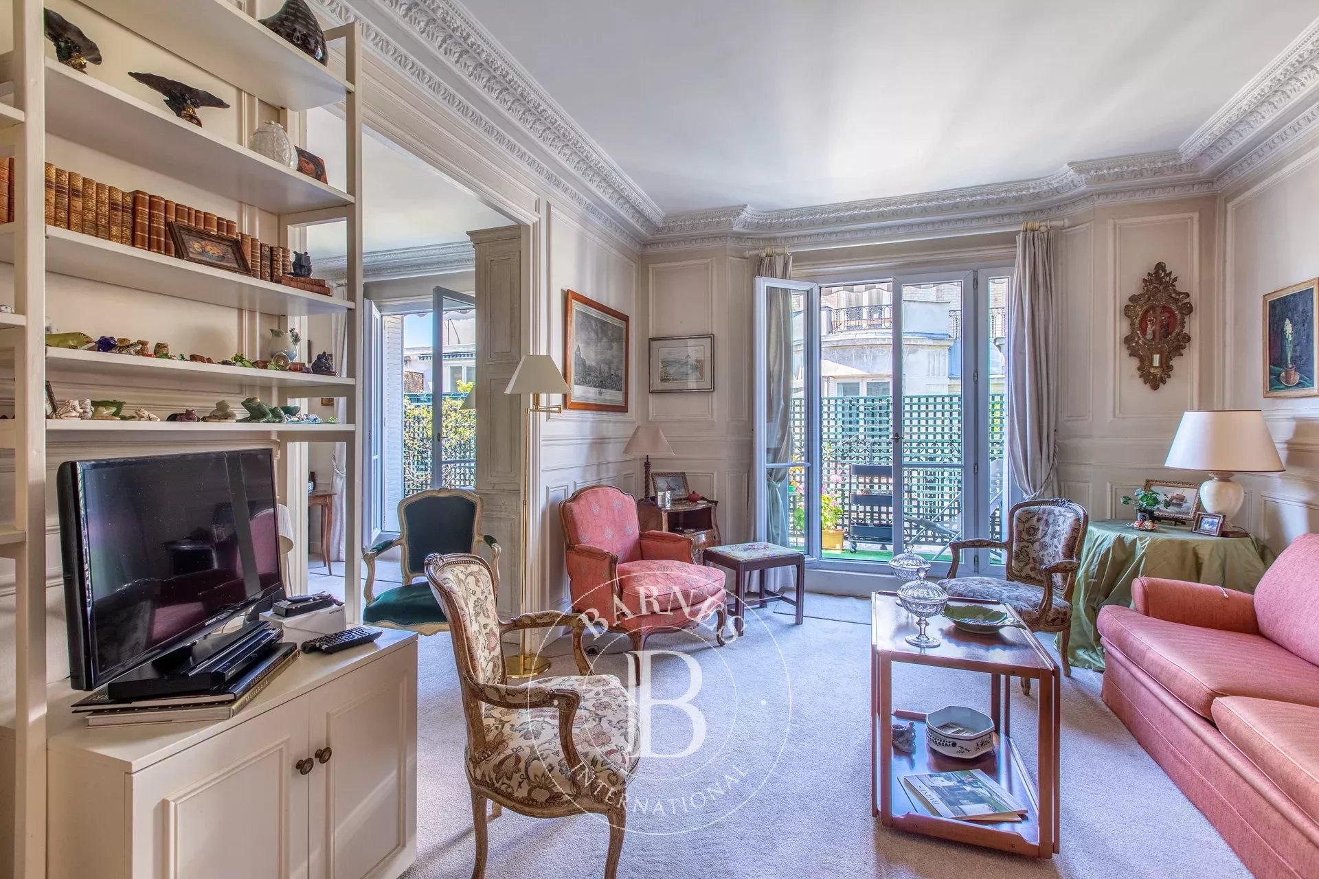 Exclusive - Paris 16 - Rue des Sablons - 1 bedroom, 2 possible