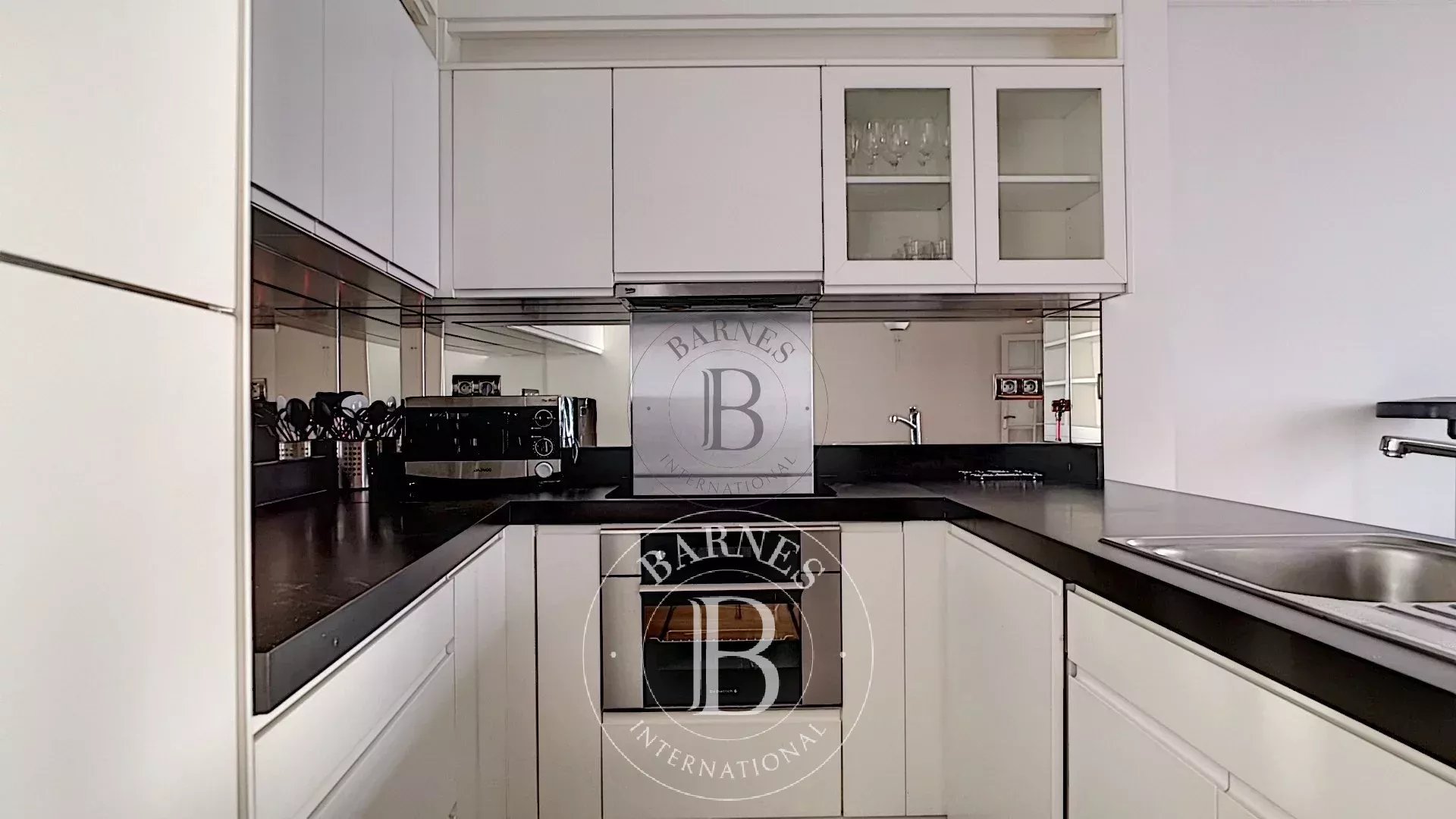 Daire Paris 9ème - picture 4