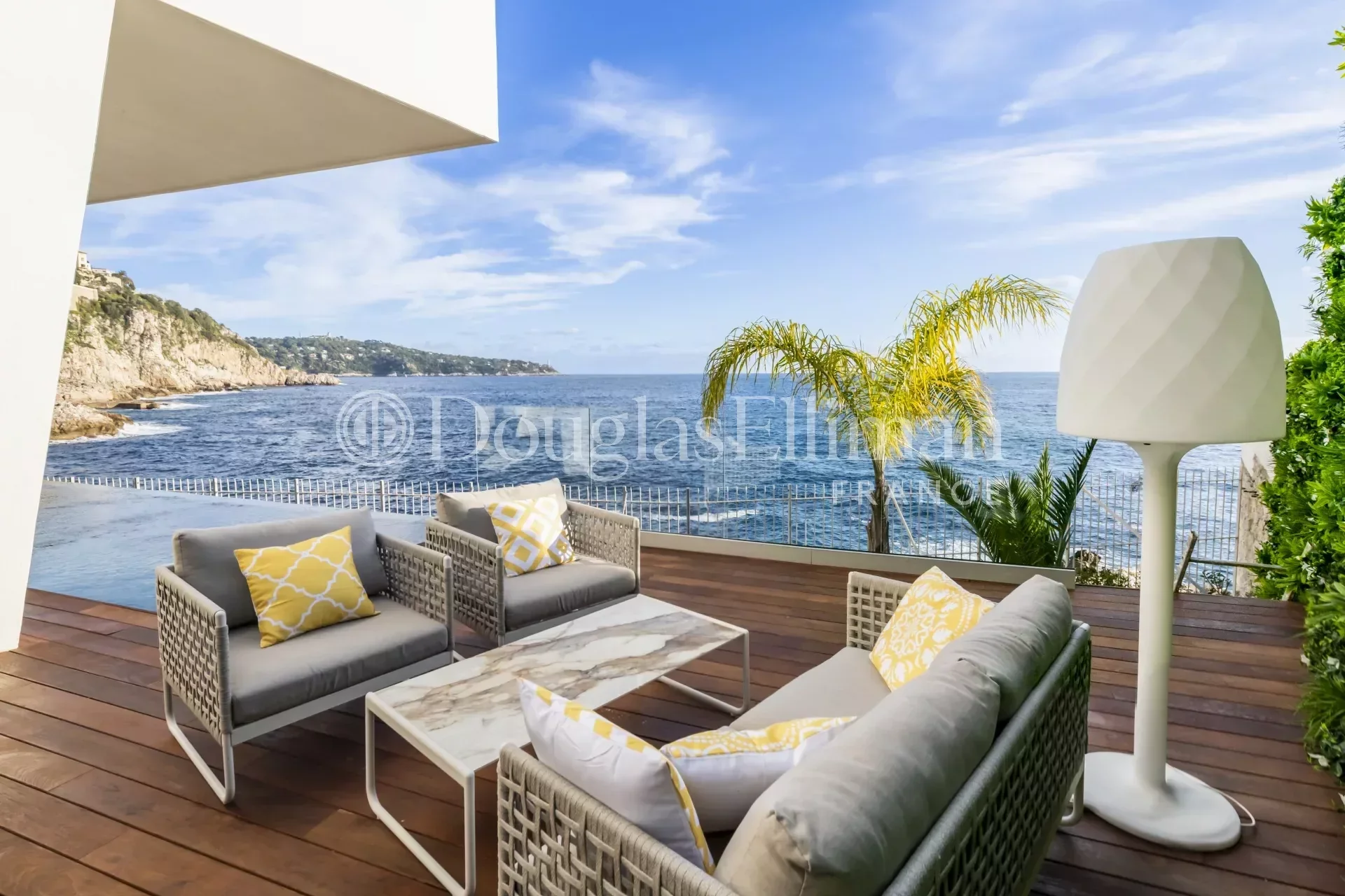 NICE – CAP-DE-NICE –  Exceptional Waterfront Property Facing the Sea - Picture n°3