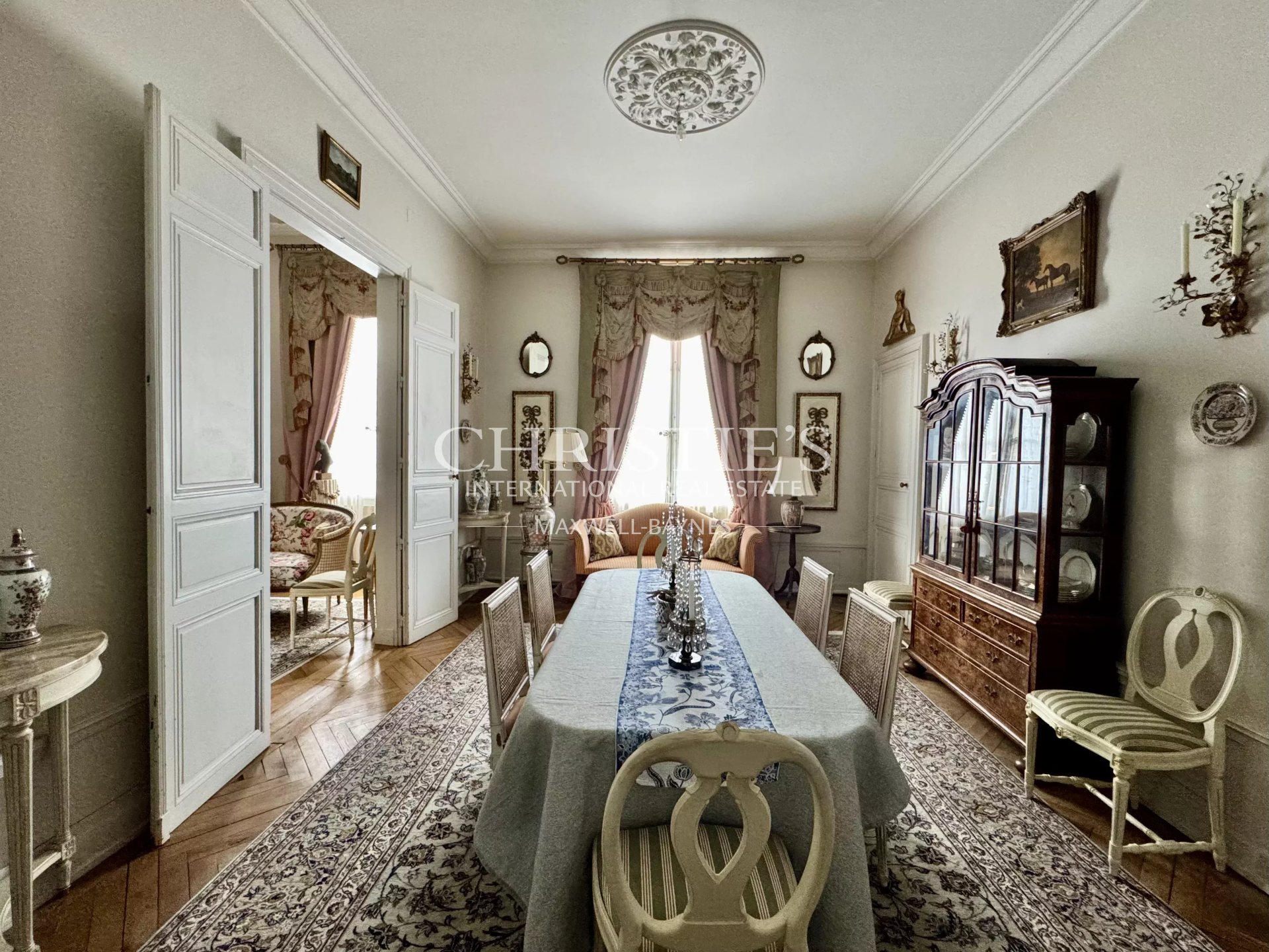 4 Bedroom Villa/Townhouse's Image 4
