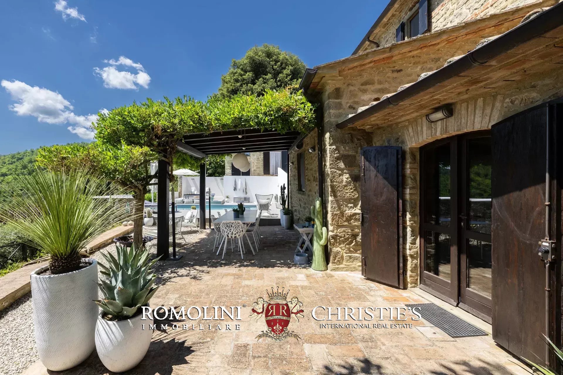 6 Bedroom Villa/Townhouse's Image 13