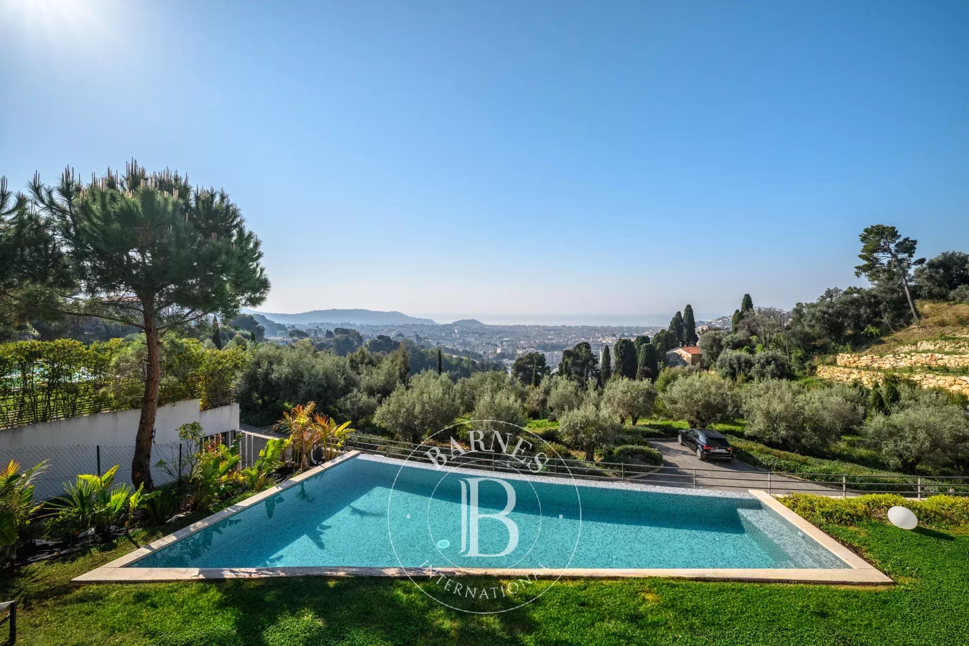 NICE GAIRAUT – VILLA CONTEMPORAINE VUE MER PANORAMIQUE