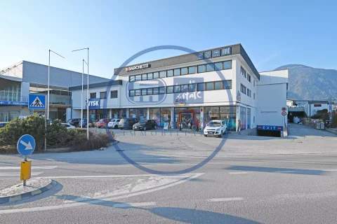 Negozio---Locale-commerciale-in-affitto---Brunico-2