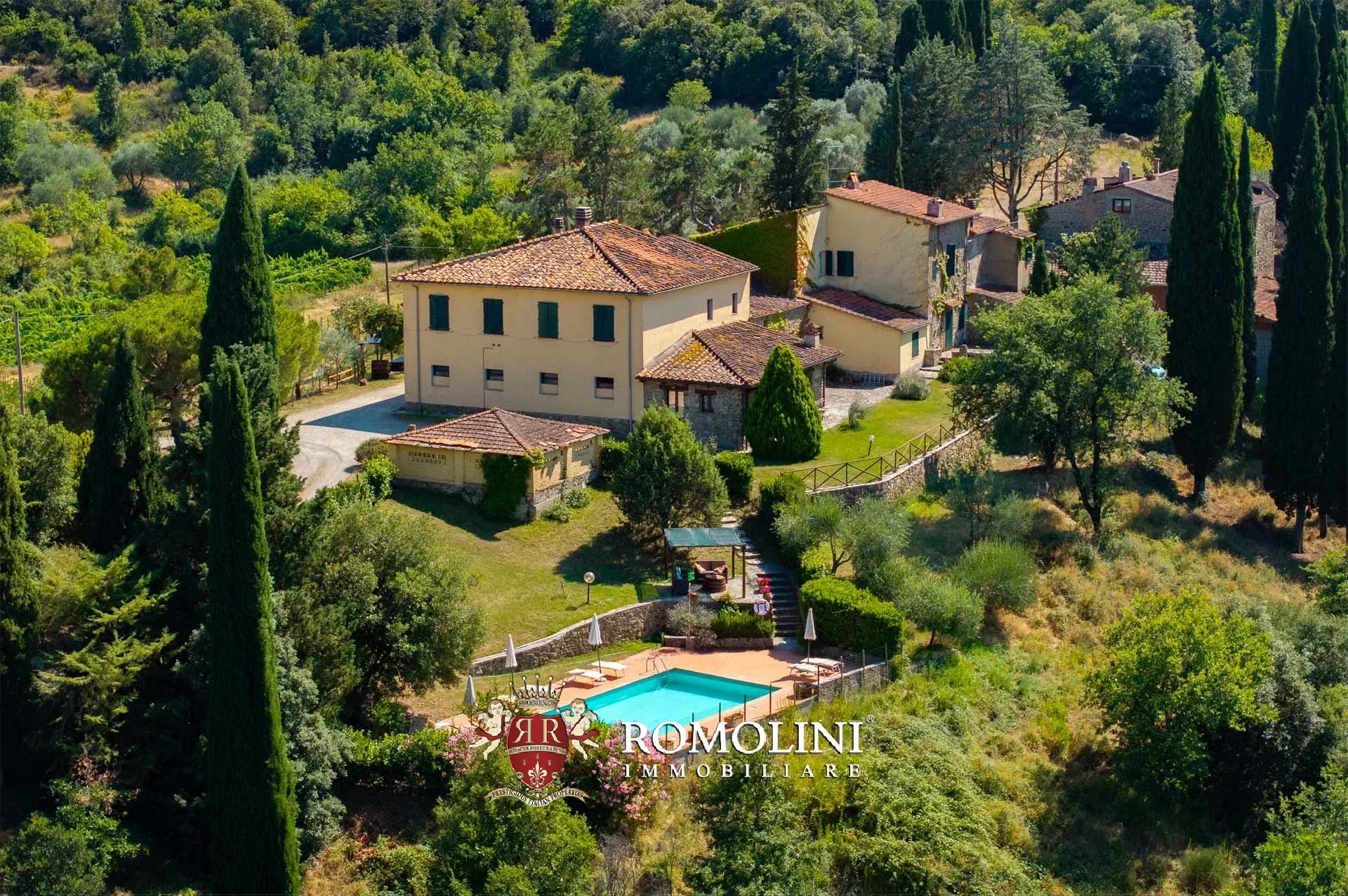 19 Bedroom Vineyard's Image 8