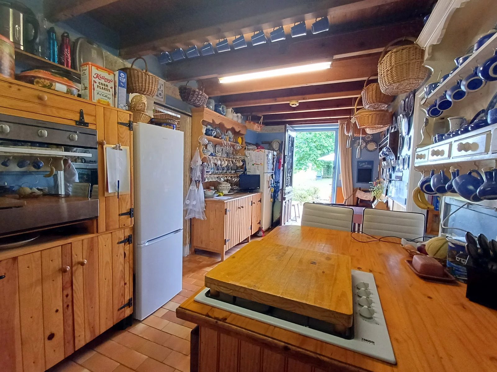 House in Nieul-le-Virouil - Image 4