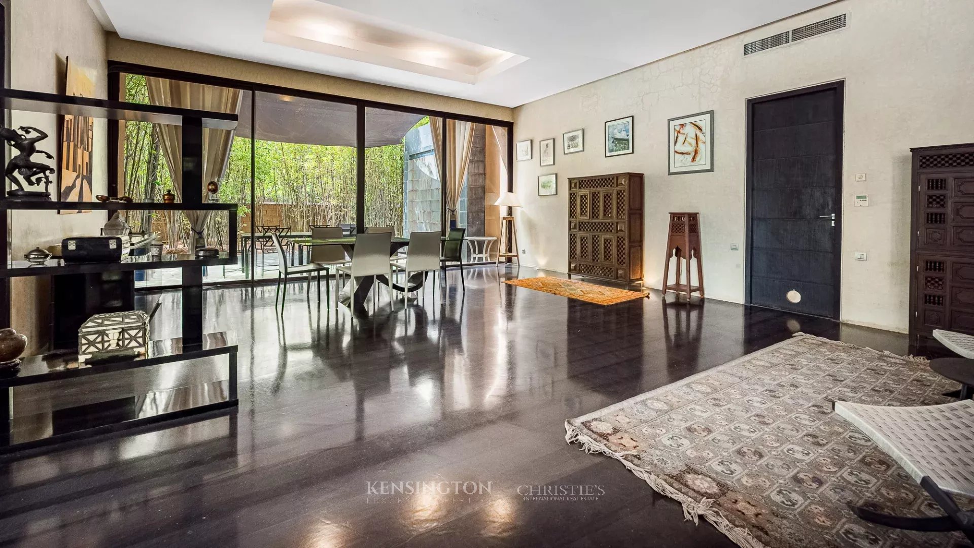 4 Bedroom Villa/Townhouse's Image 14