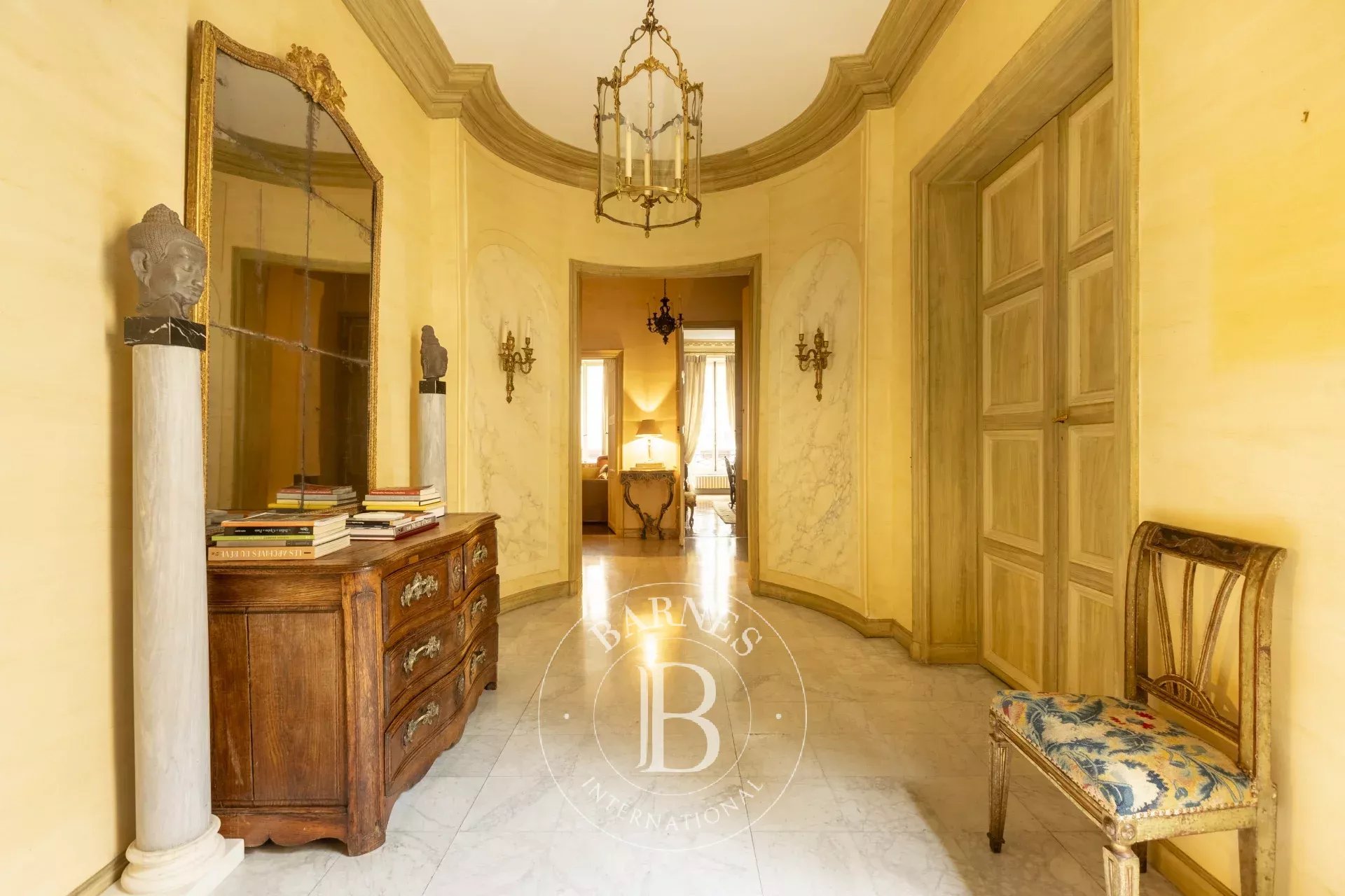 Daire Paris 8ème - picture 25