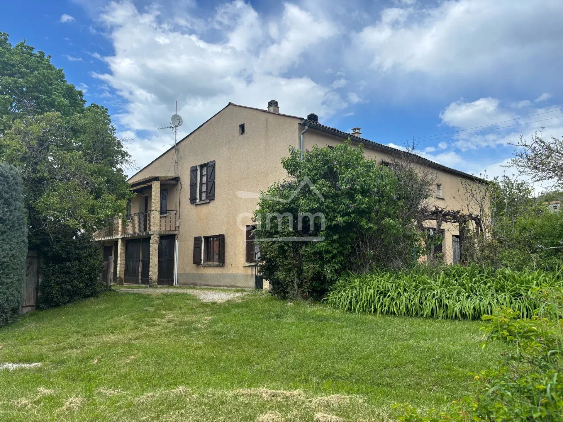 Agence immobilière de 