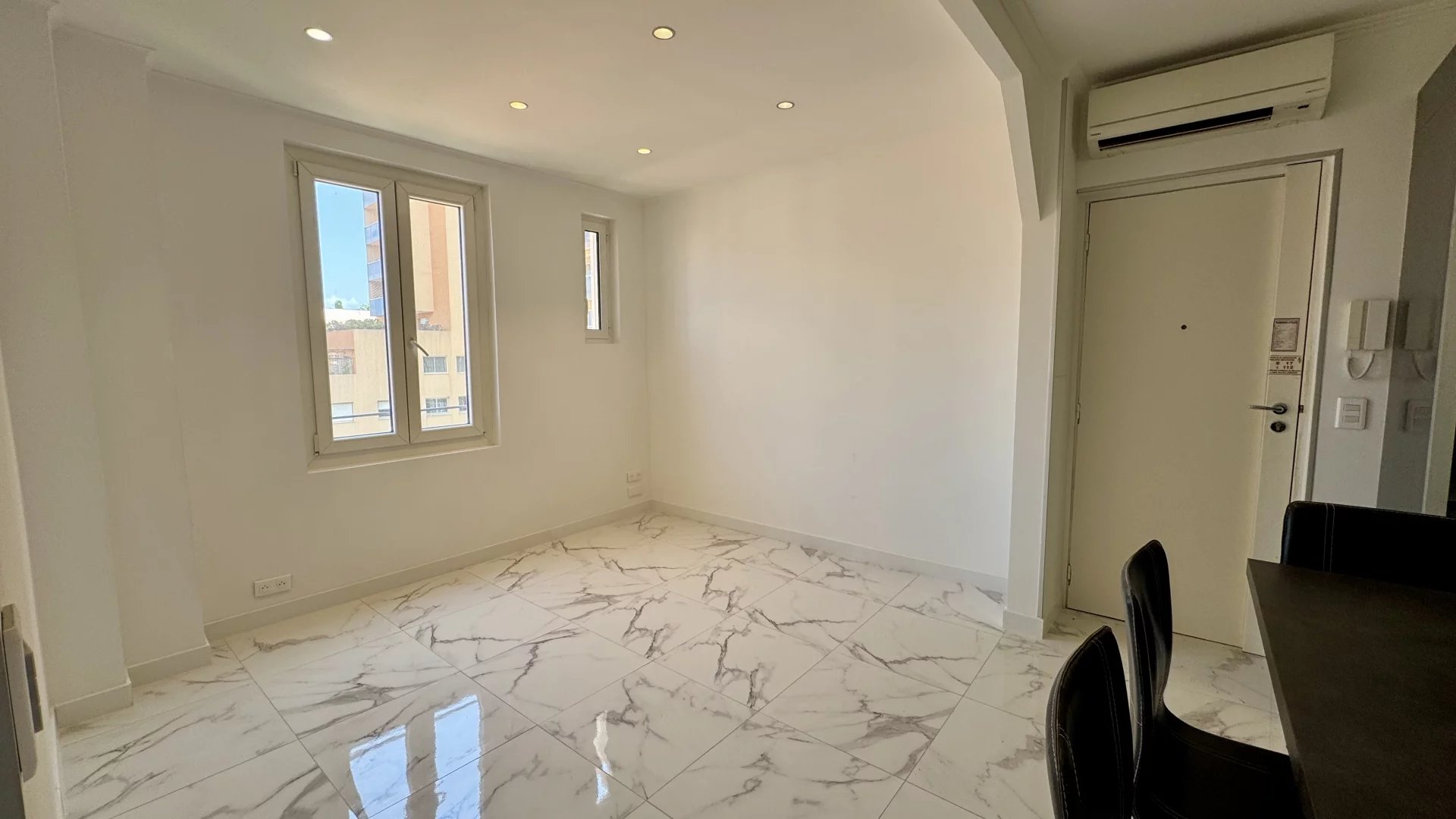 BEAUSOLEIL "Centre" Limitrophe Monaco | 3 Pièces | Rénové