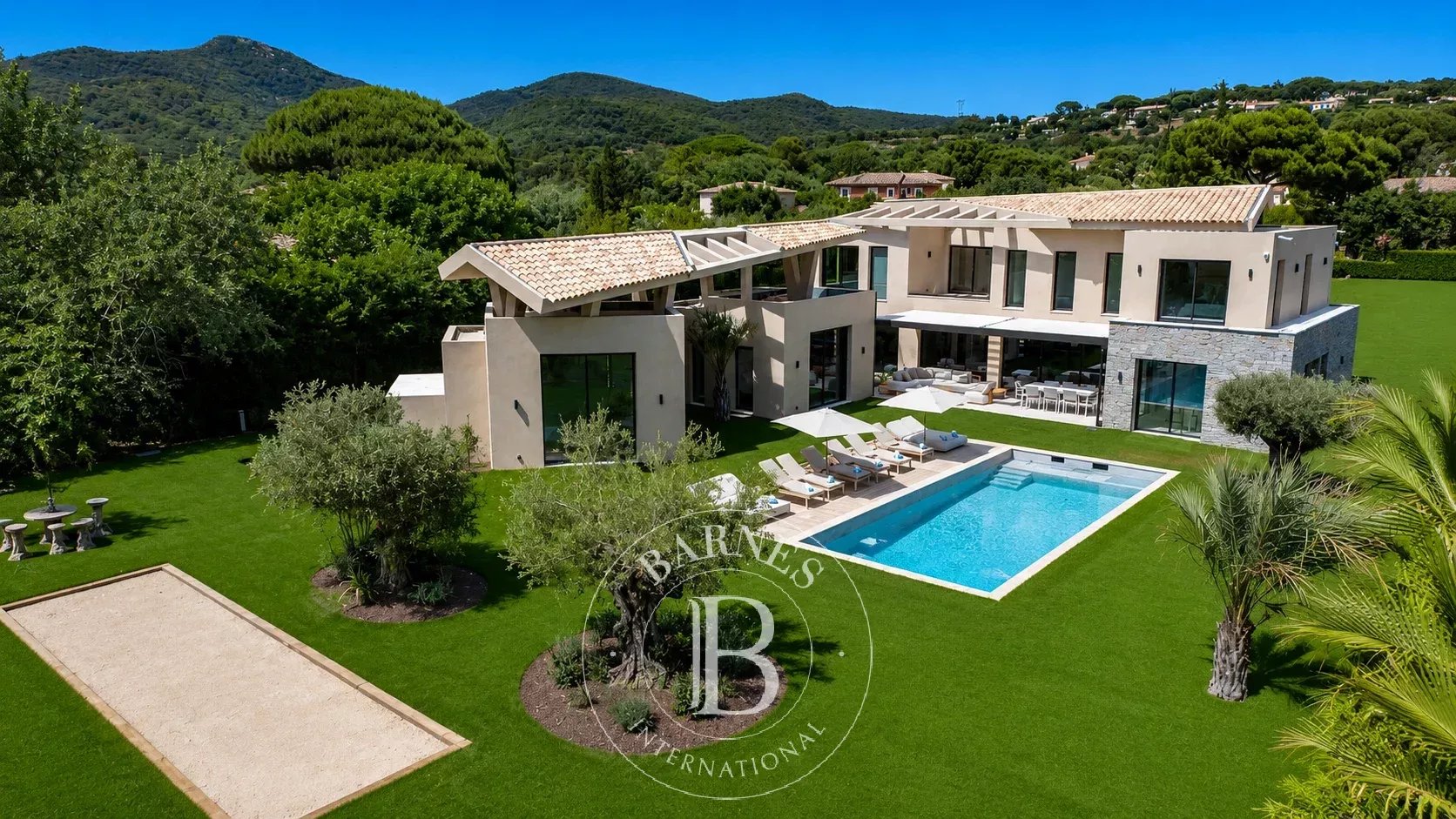 Villa Grimaud  -  ref 87067704 (picture 1)