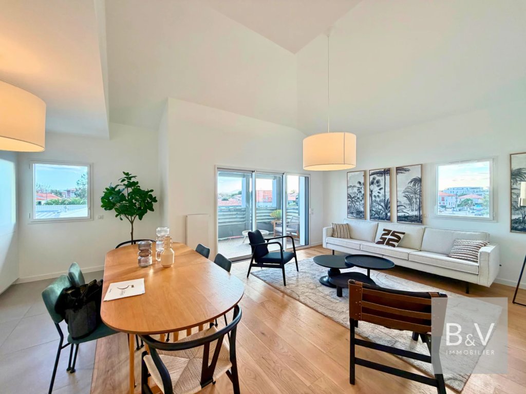 Apartment for sale in Anglet — 96 m² 4-room apartment