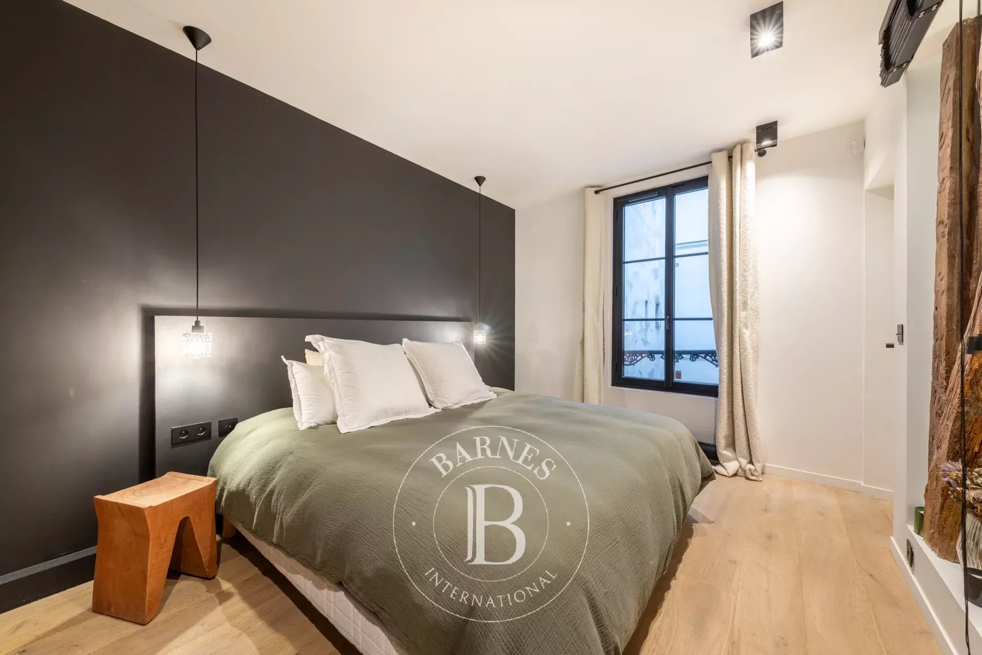 Daire Paris 3ème - picture 10