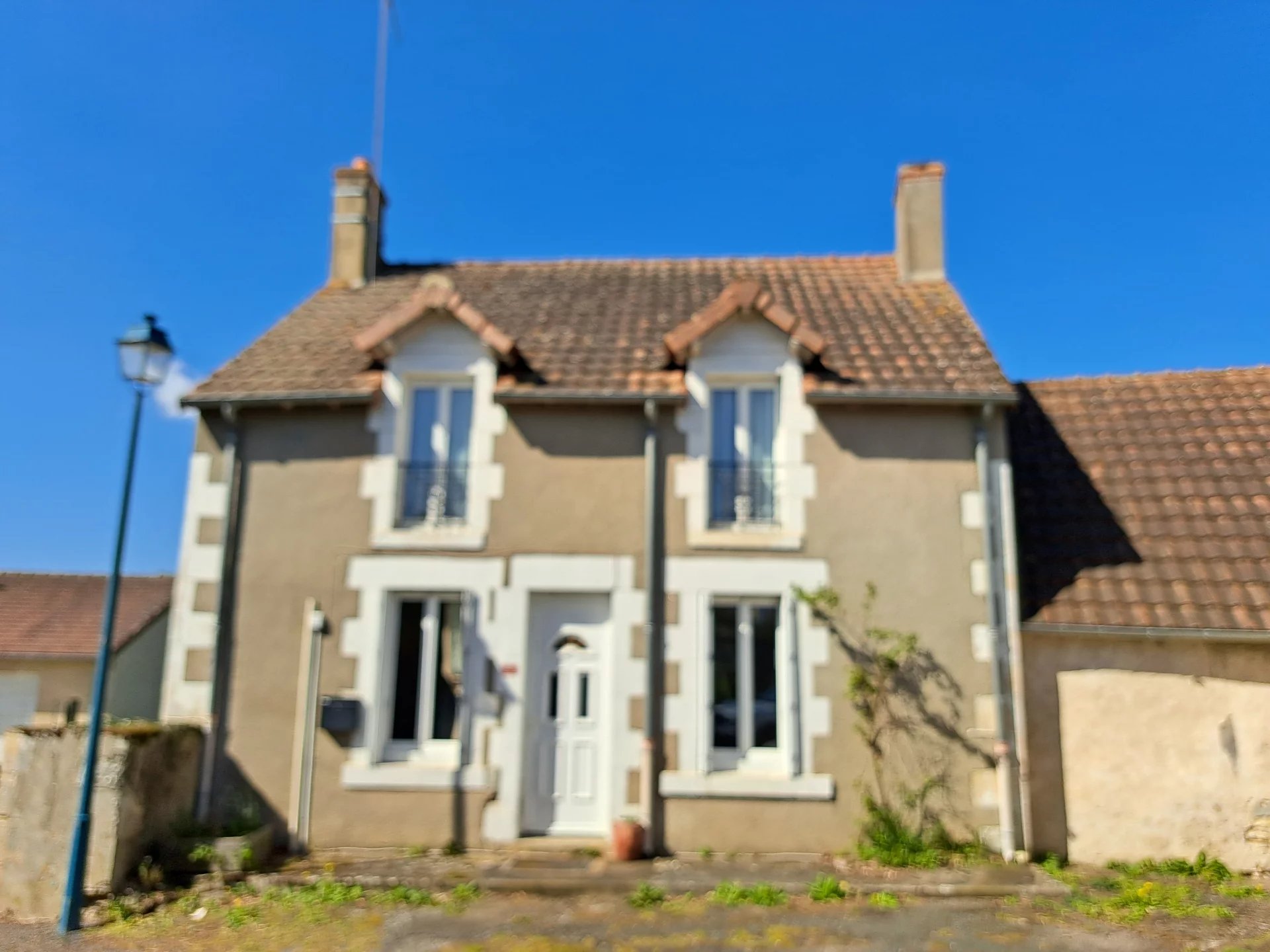 Maison de charme dans un village populaire
