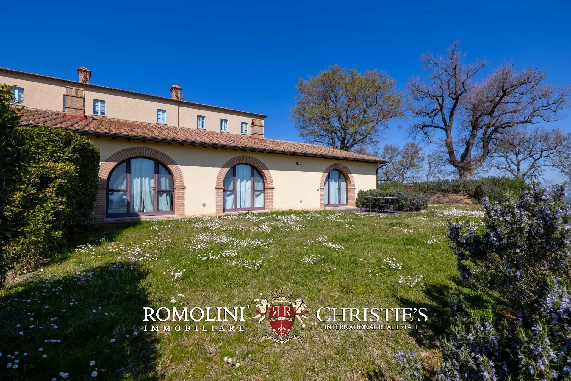 LUXUSANLAGE MIT 19 WOHNUNGEN IN DER TOSKANA, VAL D'ORCIA