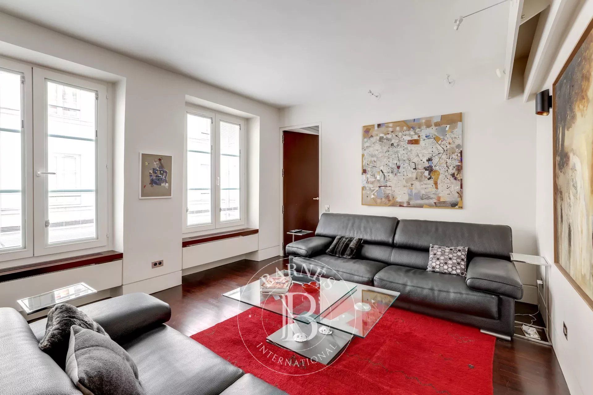 Sole agent - Paris 6 - in the heart of Saint-Germain - quiet - two bedrooms