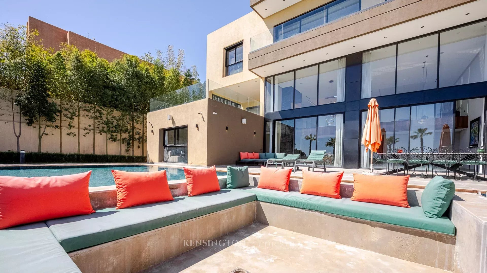 5 Bedroom Villa/Townhouse's Image 3