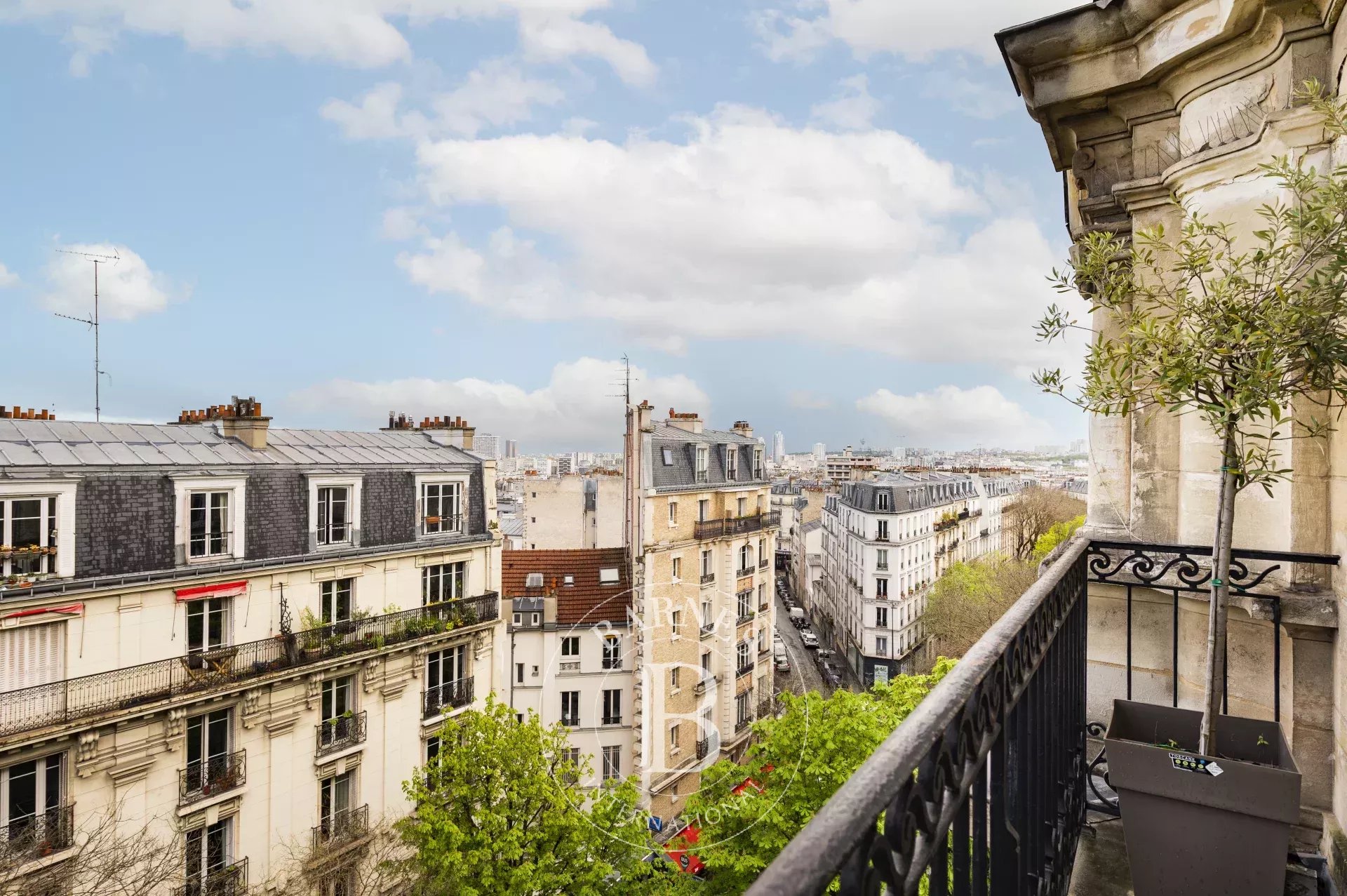 Daire Paris 18ème - picture 17