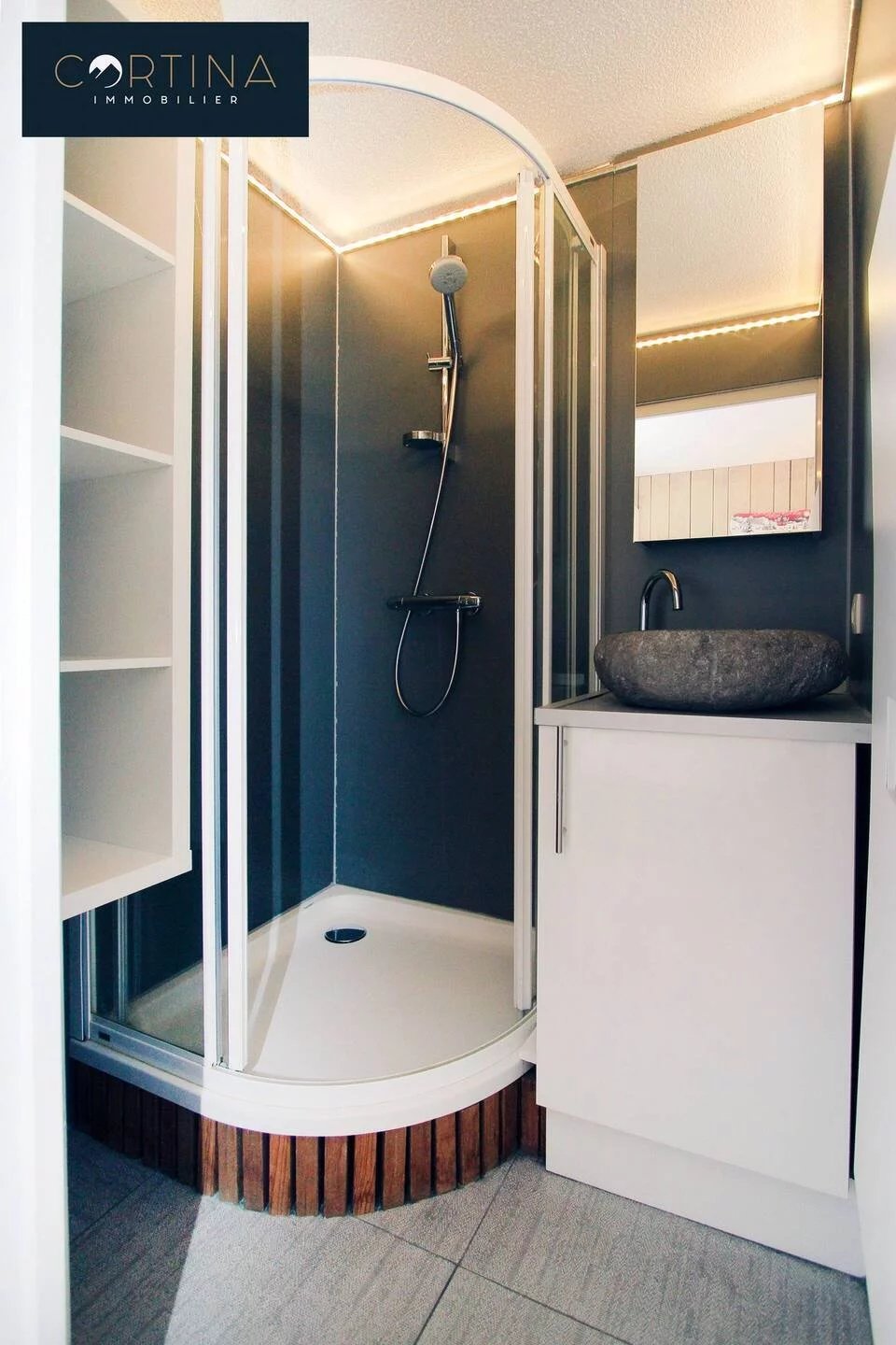 ÉCRINS 3 325 — Appartement pour 4 personnes