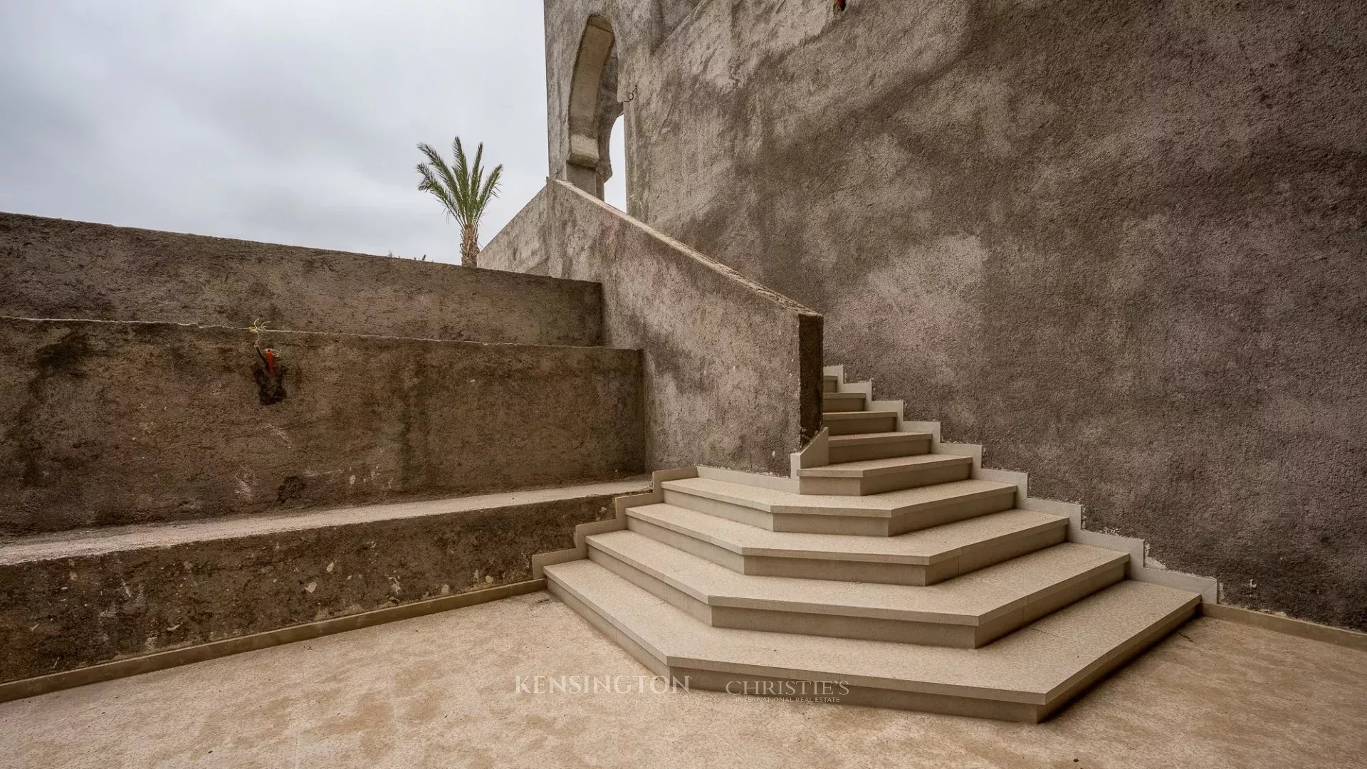7 Bedroom Villa/Townhouse's Image 15