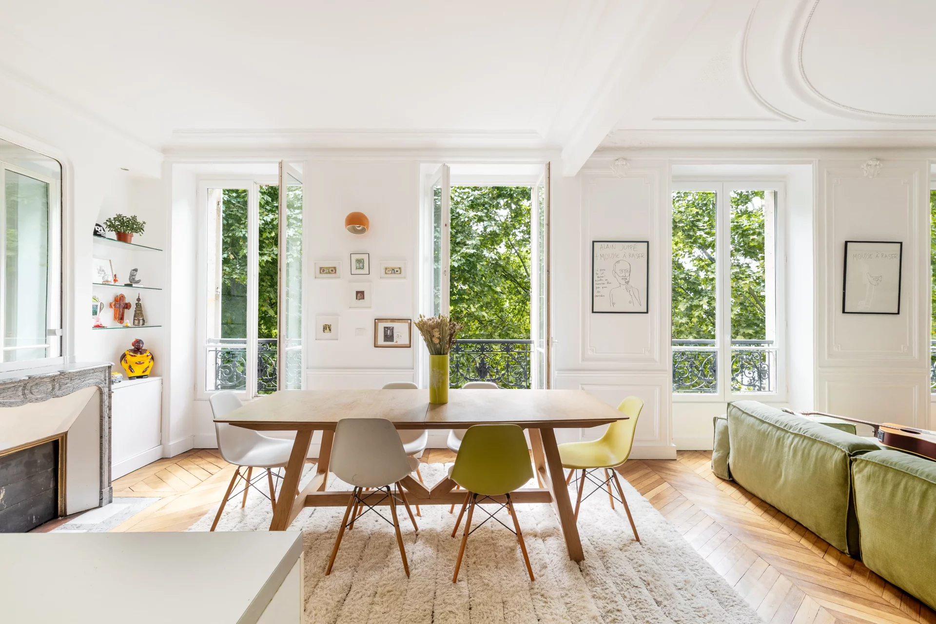 Paris 18e - PLACE LINO VENTURA