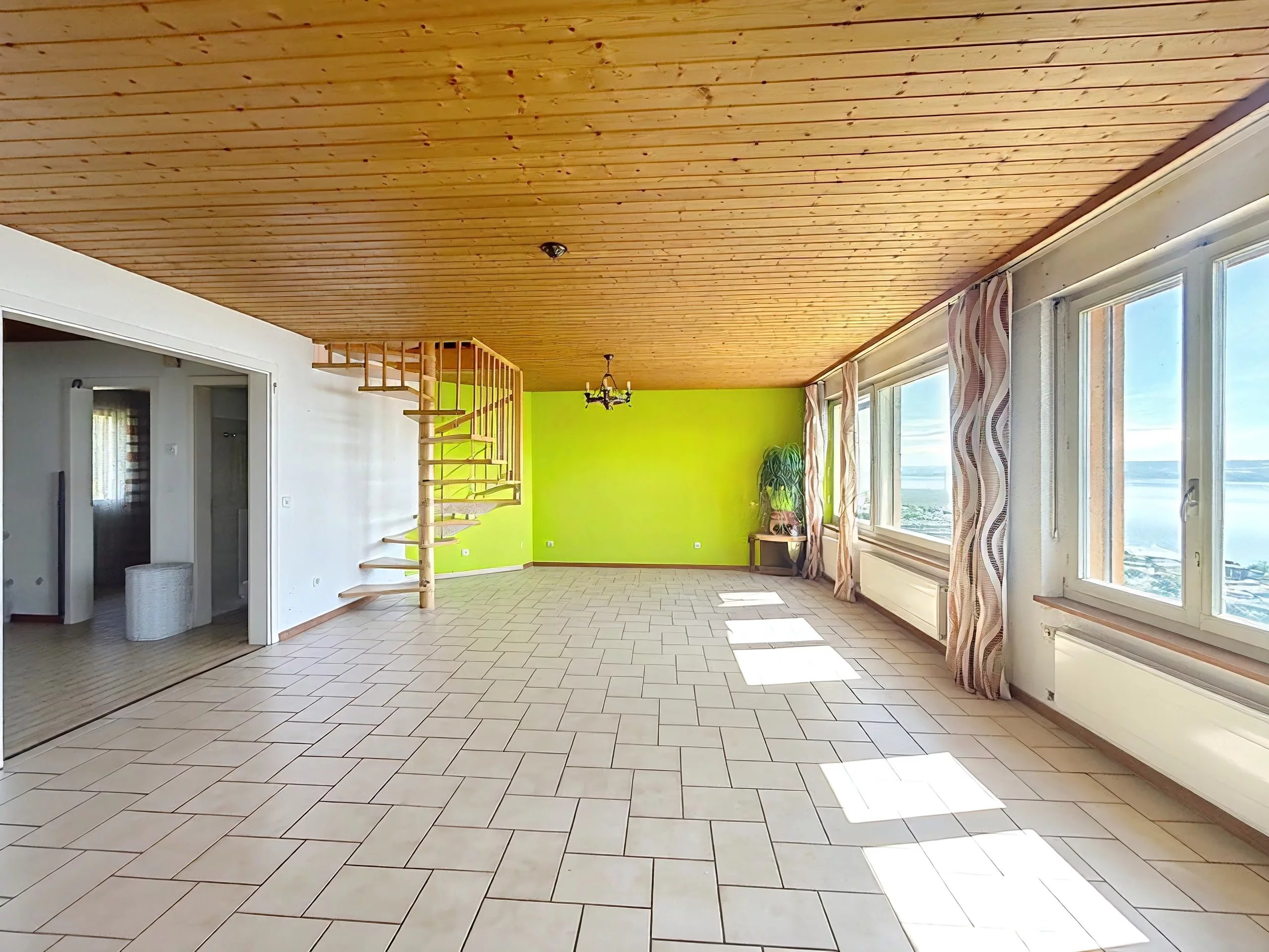 Villa avec vue imprenable sur le lac de Morat