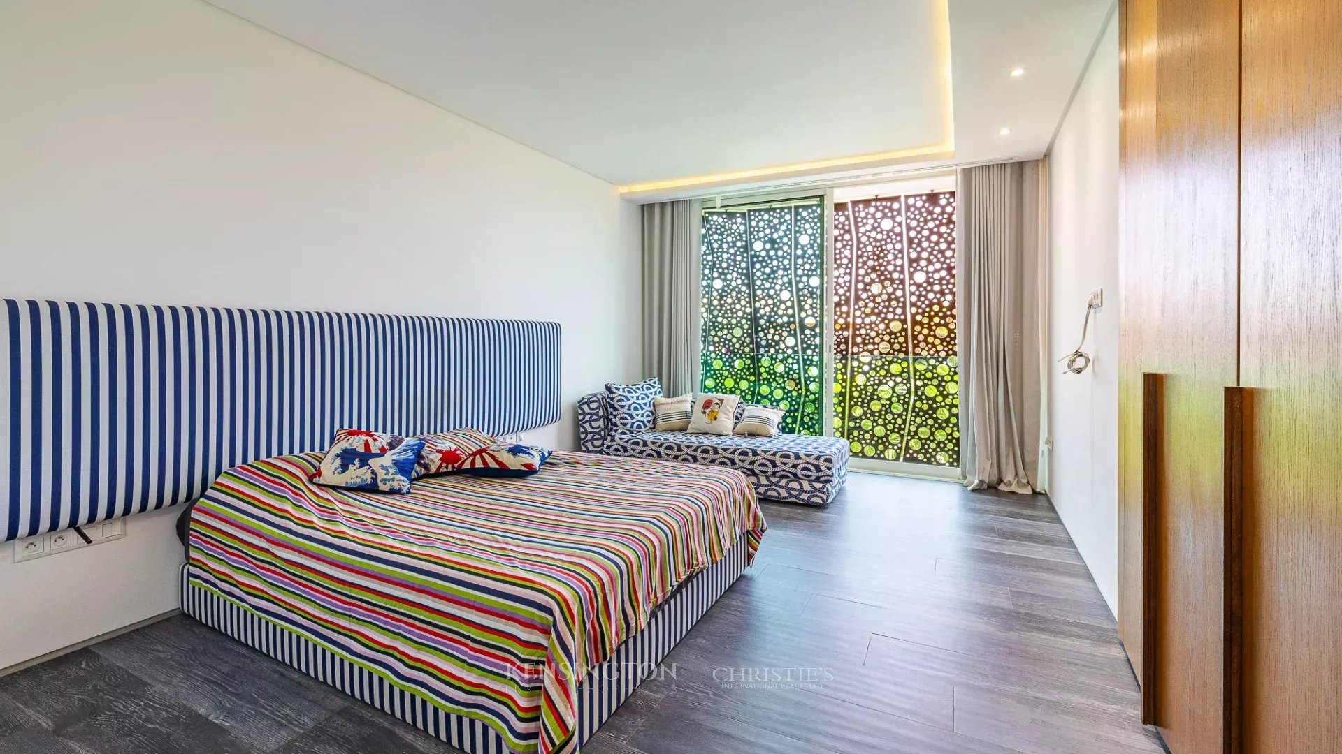 4 Bedroom Villa/Townhouse's Image 18