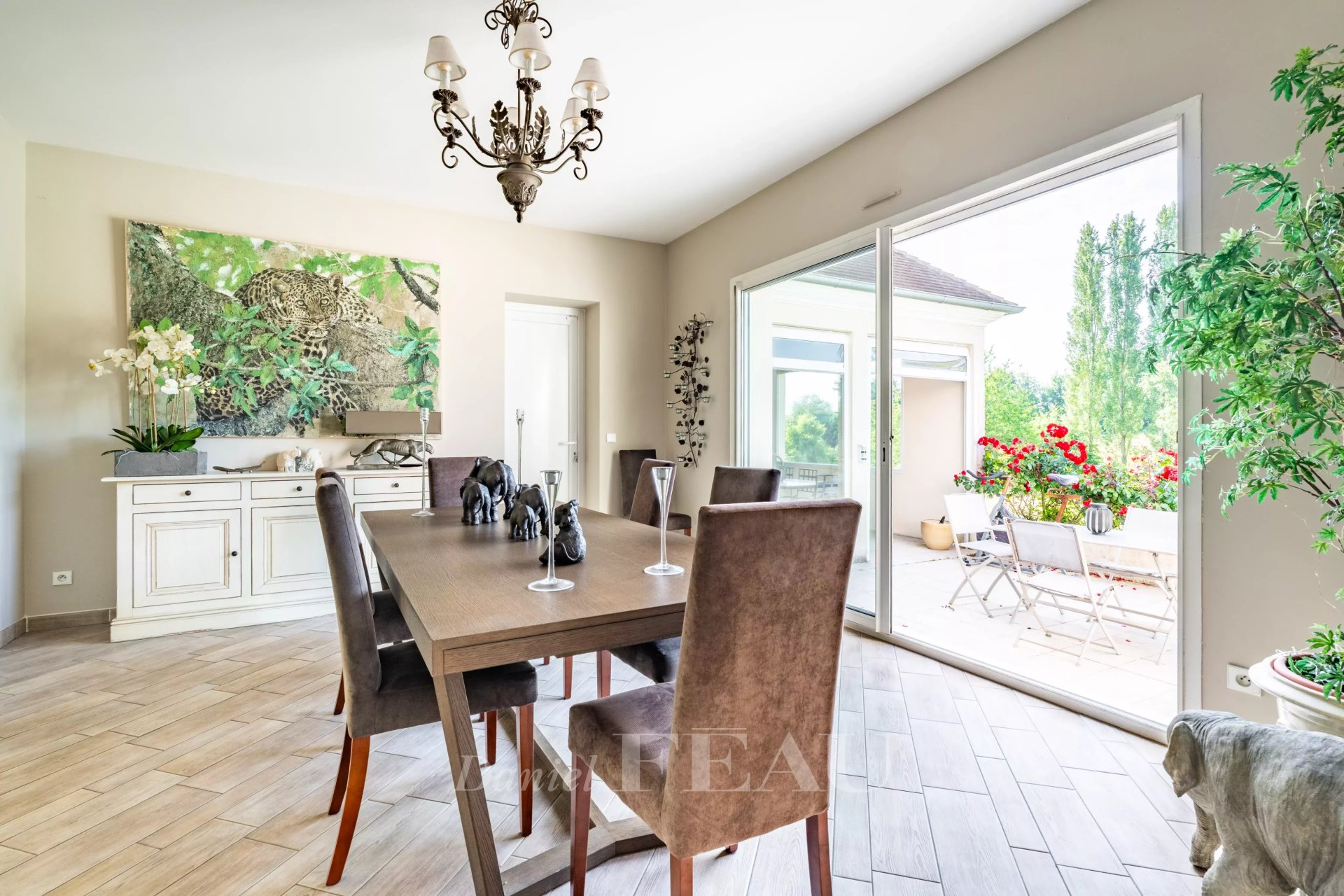 5 Bedroom Villa/Townhouse's Image 5
