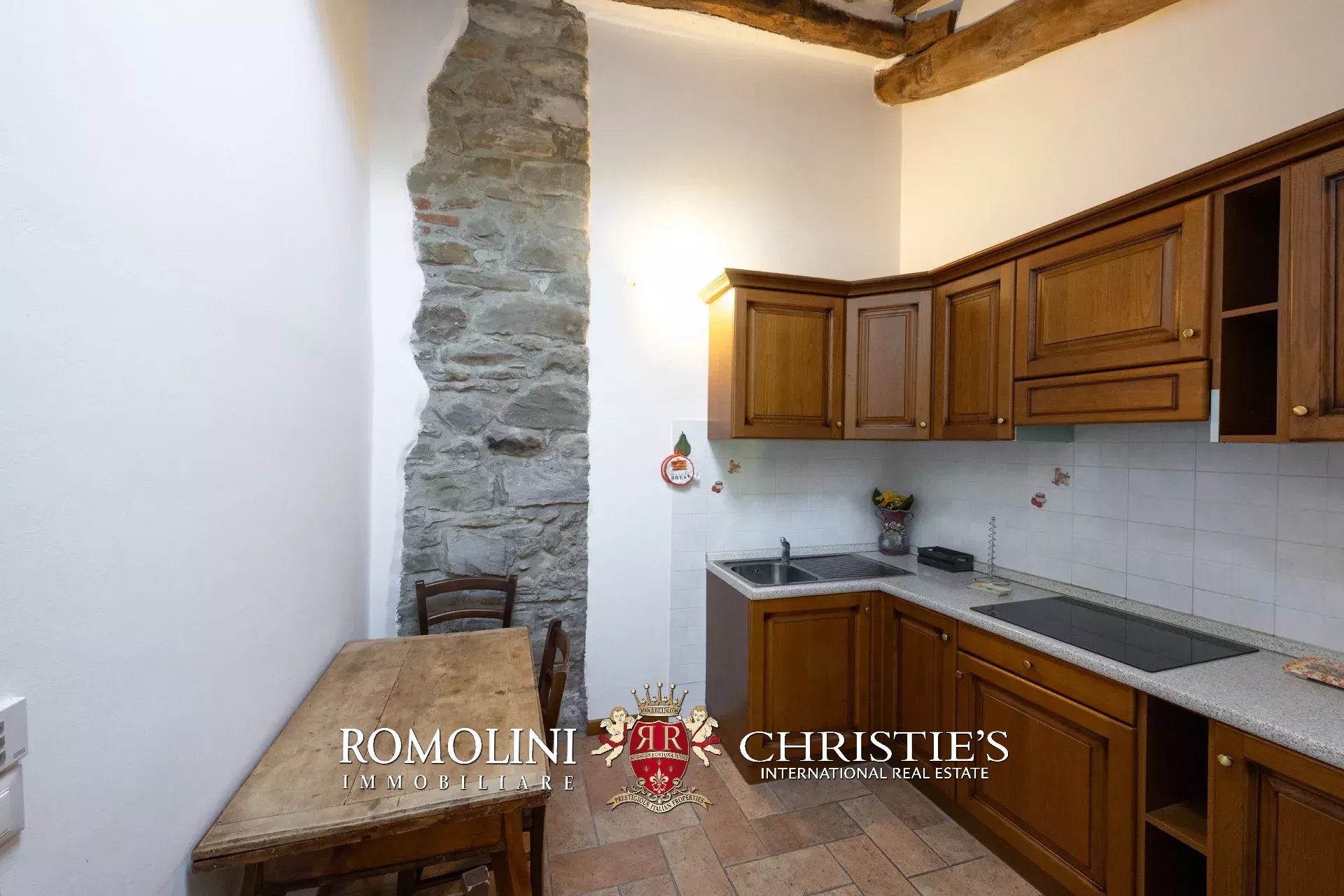 13 Bedroom Villa/Townhouse's Image 85