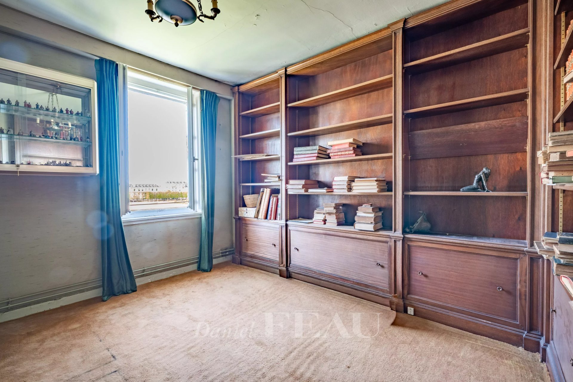 7 Bedroom Villa/Townhouse's Image 9