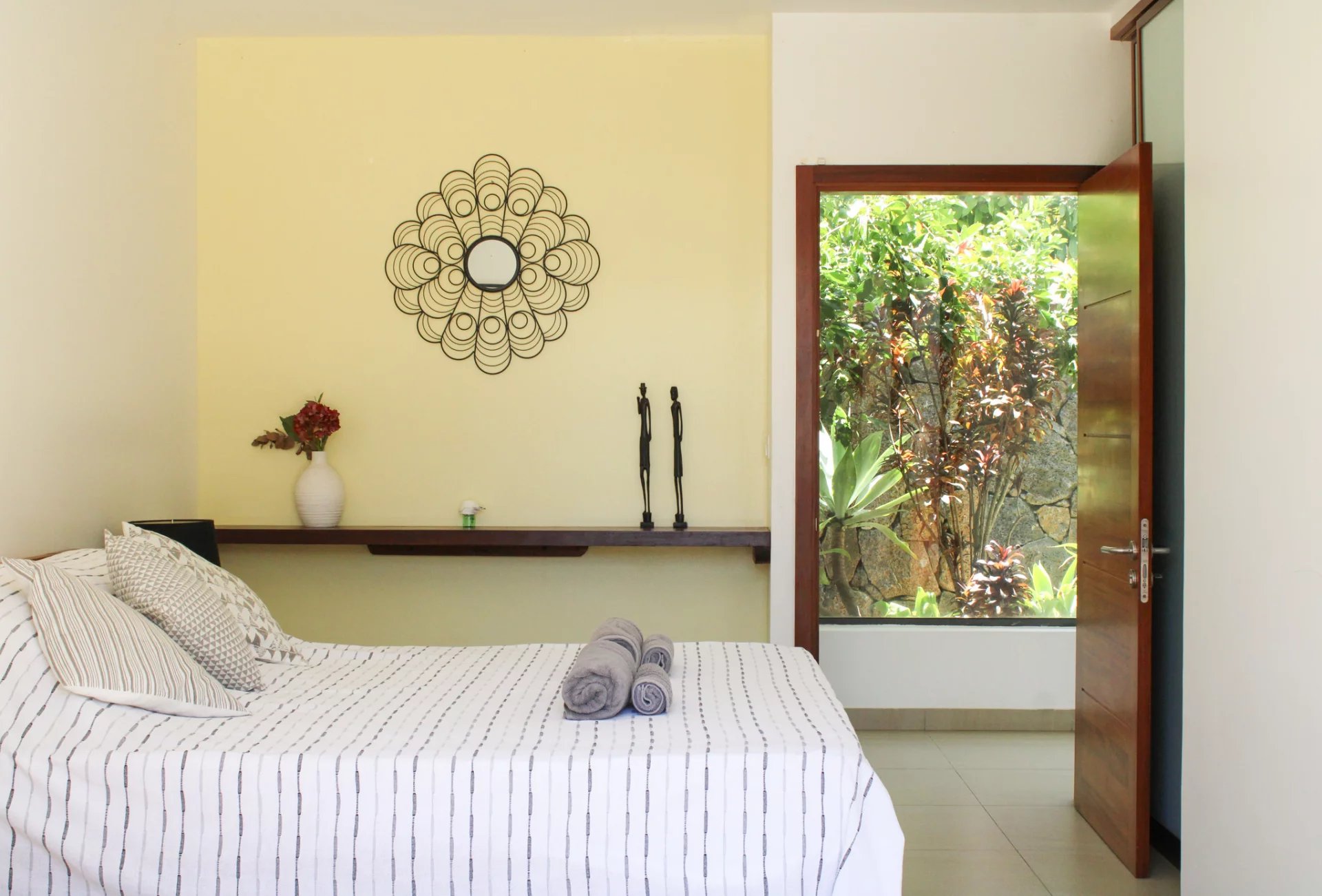 GRAND BAIE - Charming villa with pool - 4 bedrooms - picture 7 title=