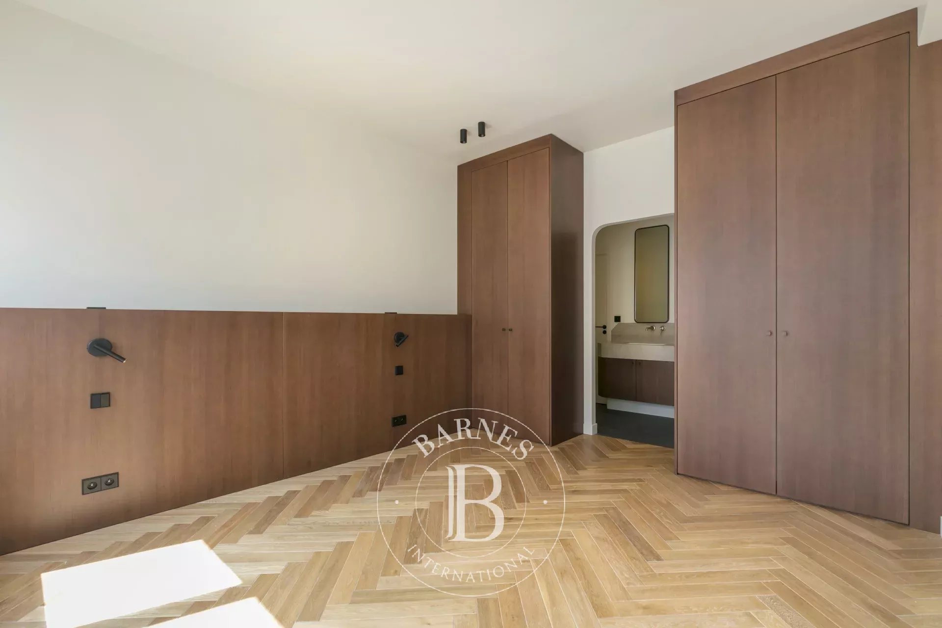 Paris  - Apartment 4 Bedrooms - picture 13