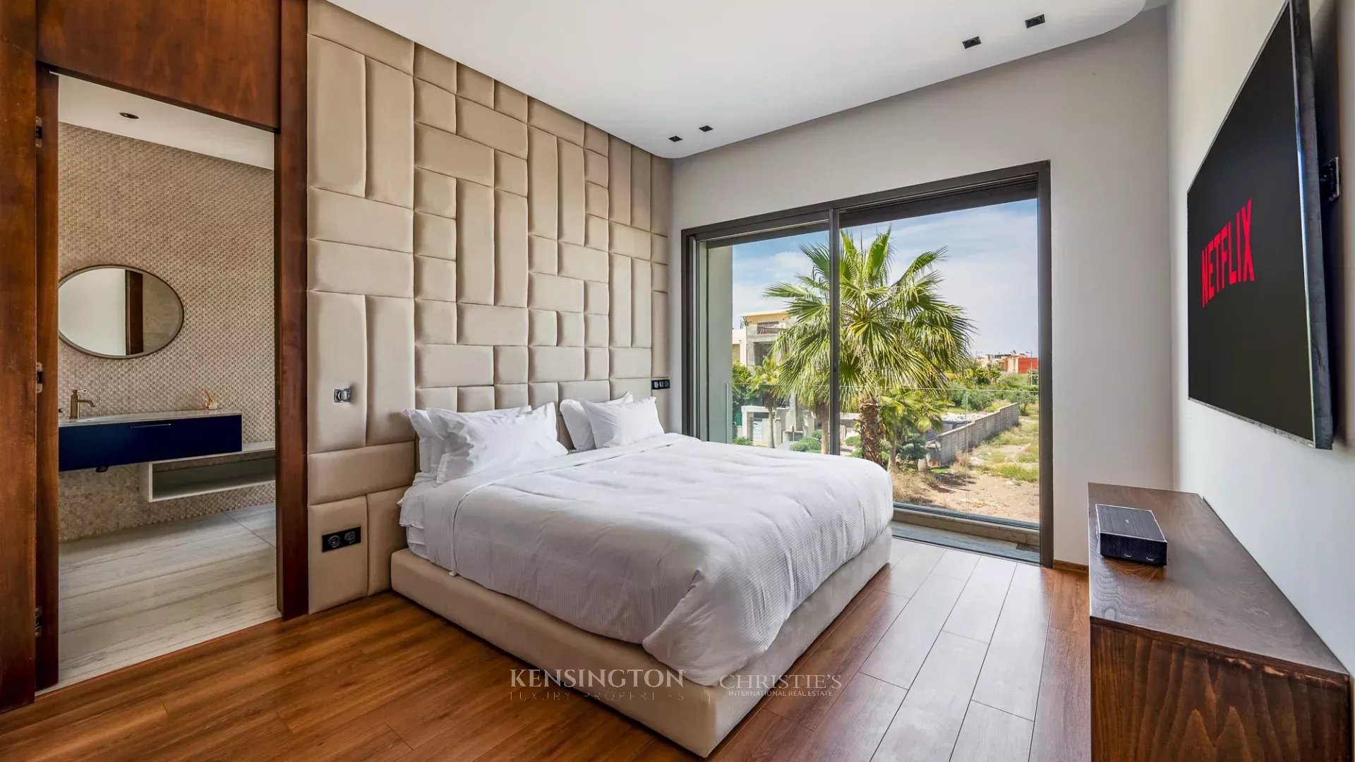 5 Bedroom Villa/Townhouse's Image 34