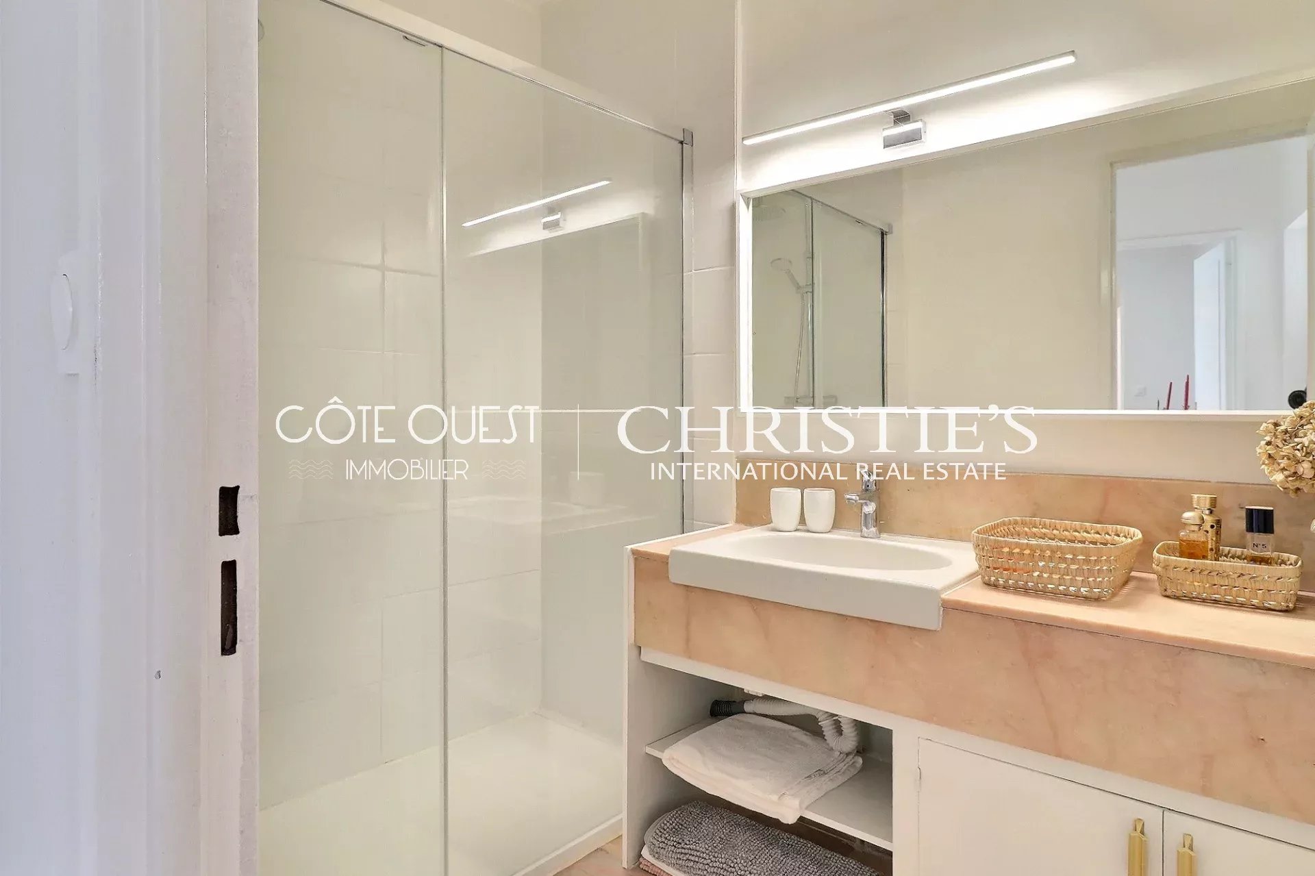 3 Bedroom Apartment/Flat's Image 5